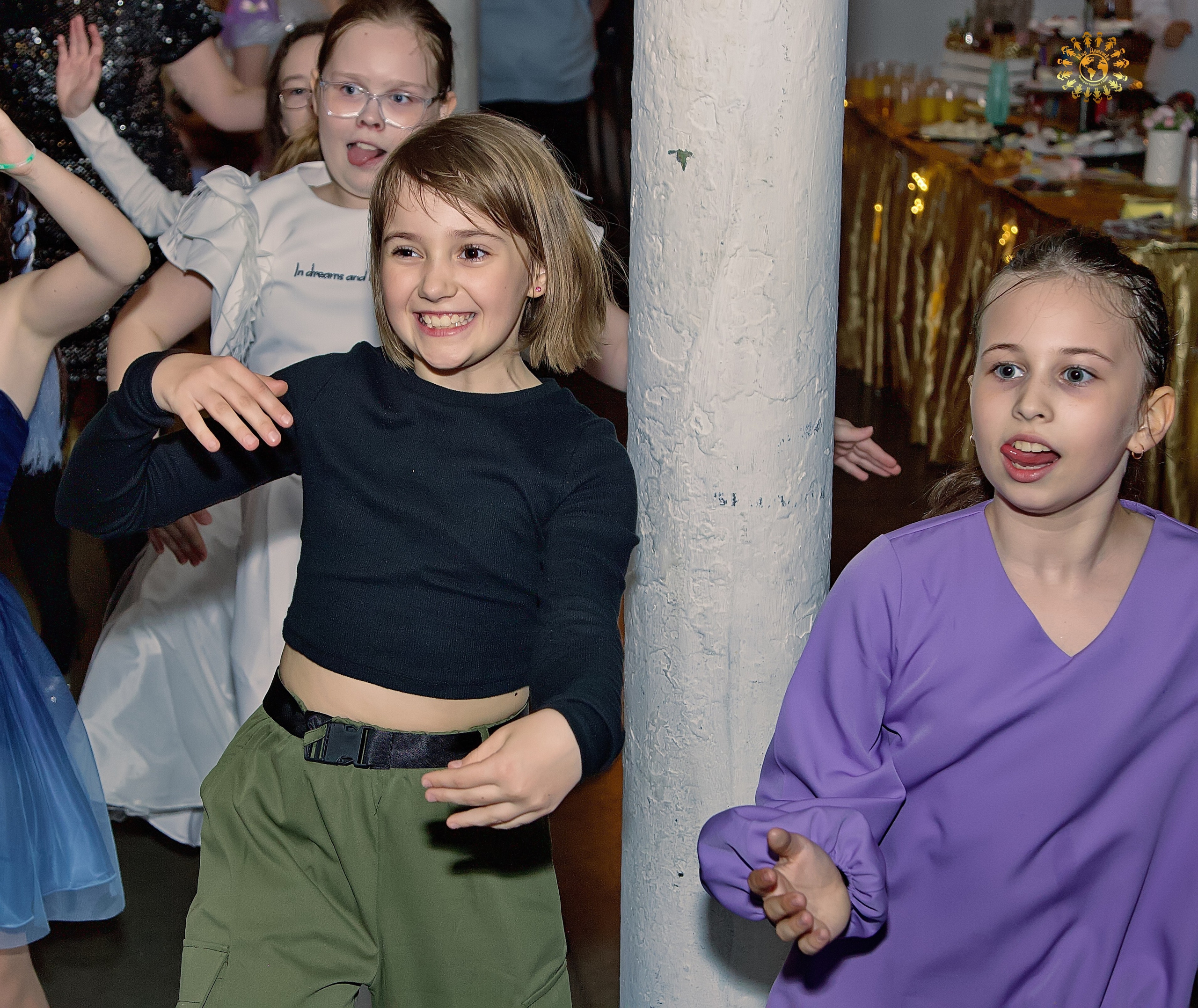 Выпускной 2023 (4-й класс, ММШ). Клуб Royal. Москва. Репортажная съемка в Москве и области. Анималистика