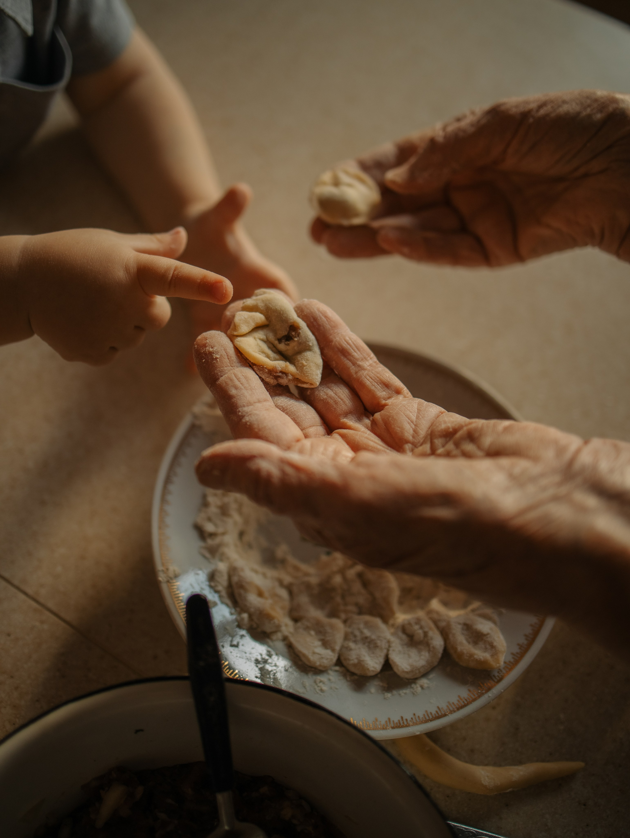 Традиционные пельмени у прабубушки. Фотограф Углич и Ярославль Ольга Тятюшкина