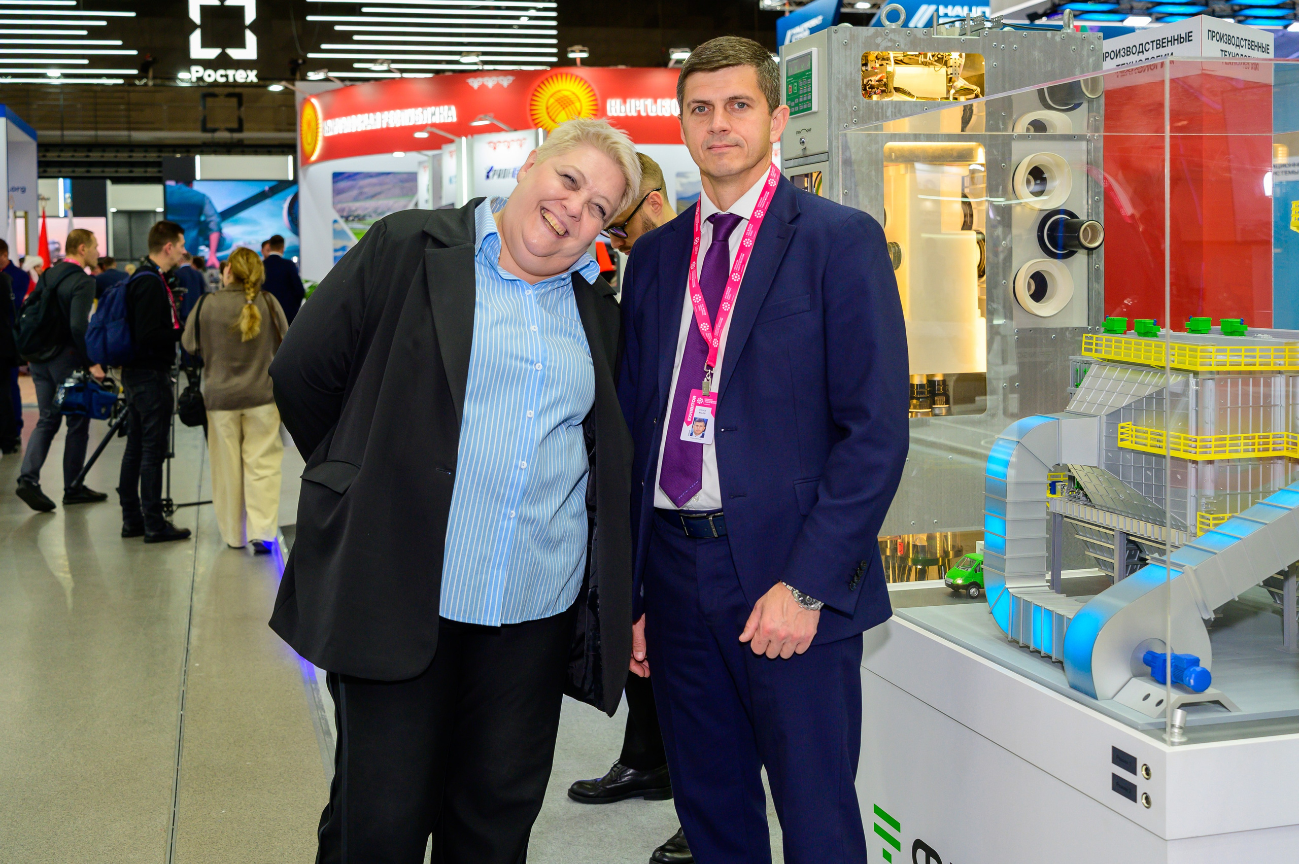 BigindustrialweekBelarus. Фотоуслуги, услуги фотографа, фотографирование важных событий