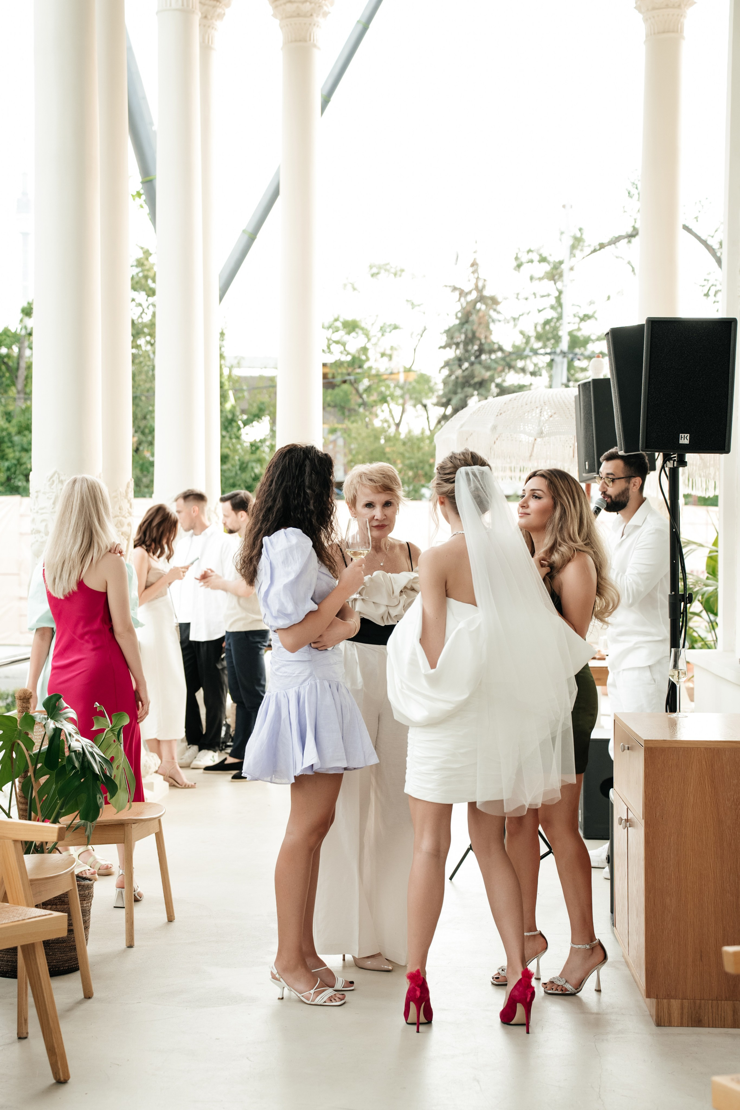 Ресторан Домик в саду, ВДНХ. Свадебный фотограф Москва Александра Аверкова