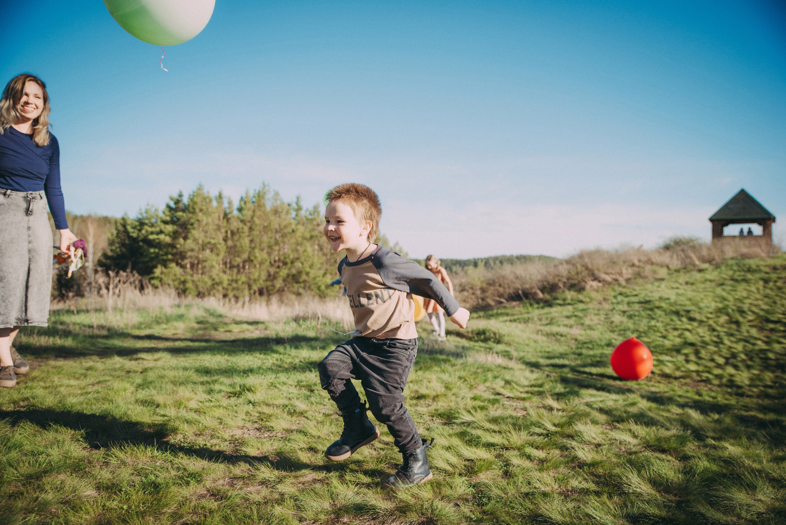 Семейная фотосессия на прогулке. Семейный фотограф в Миассе Ольга Широковская