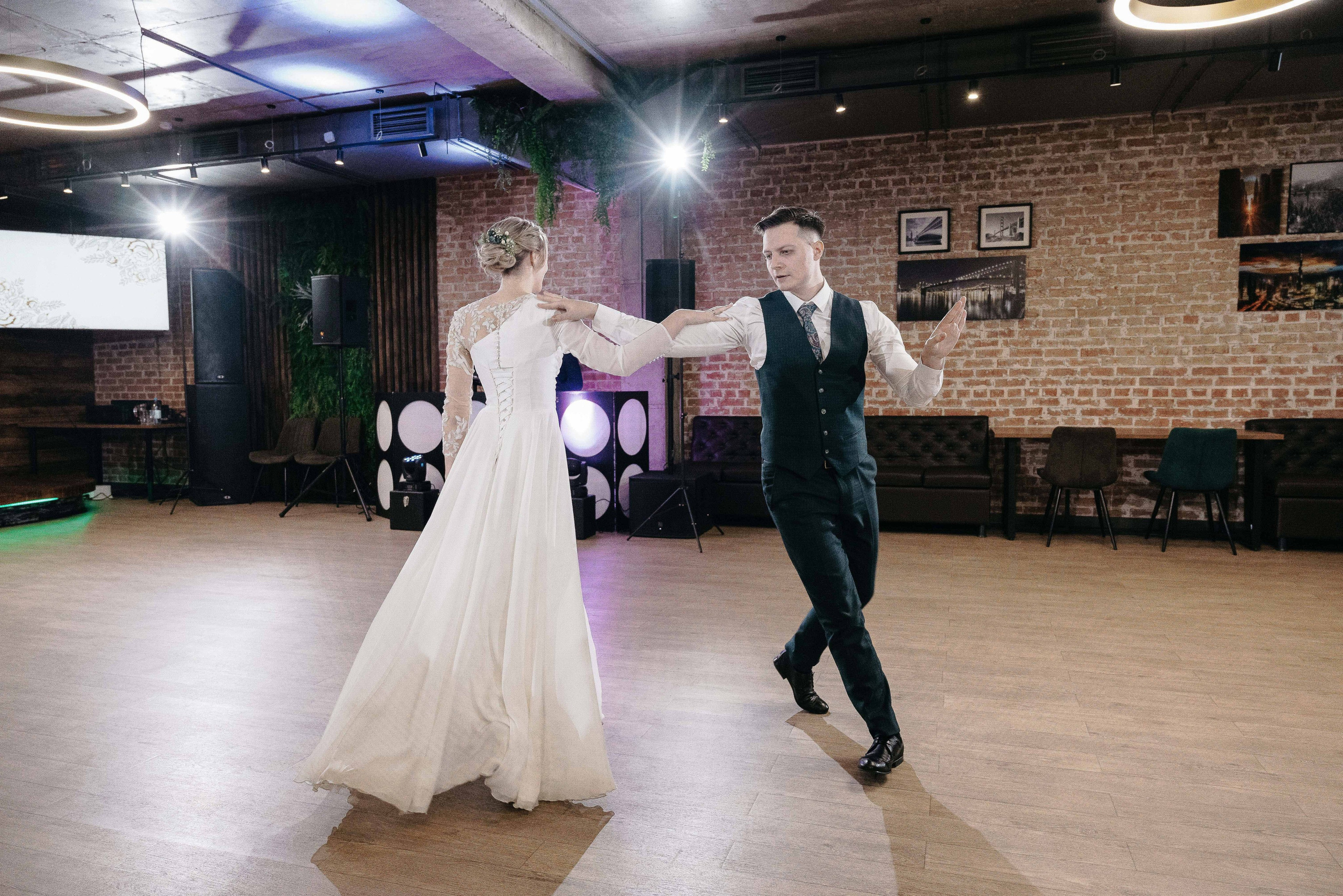 Артем и Галя. Тамара Власова