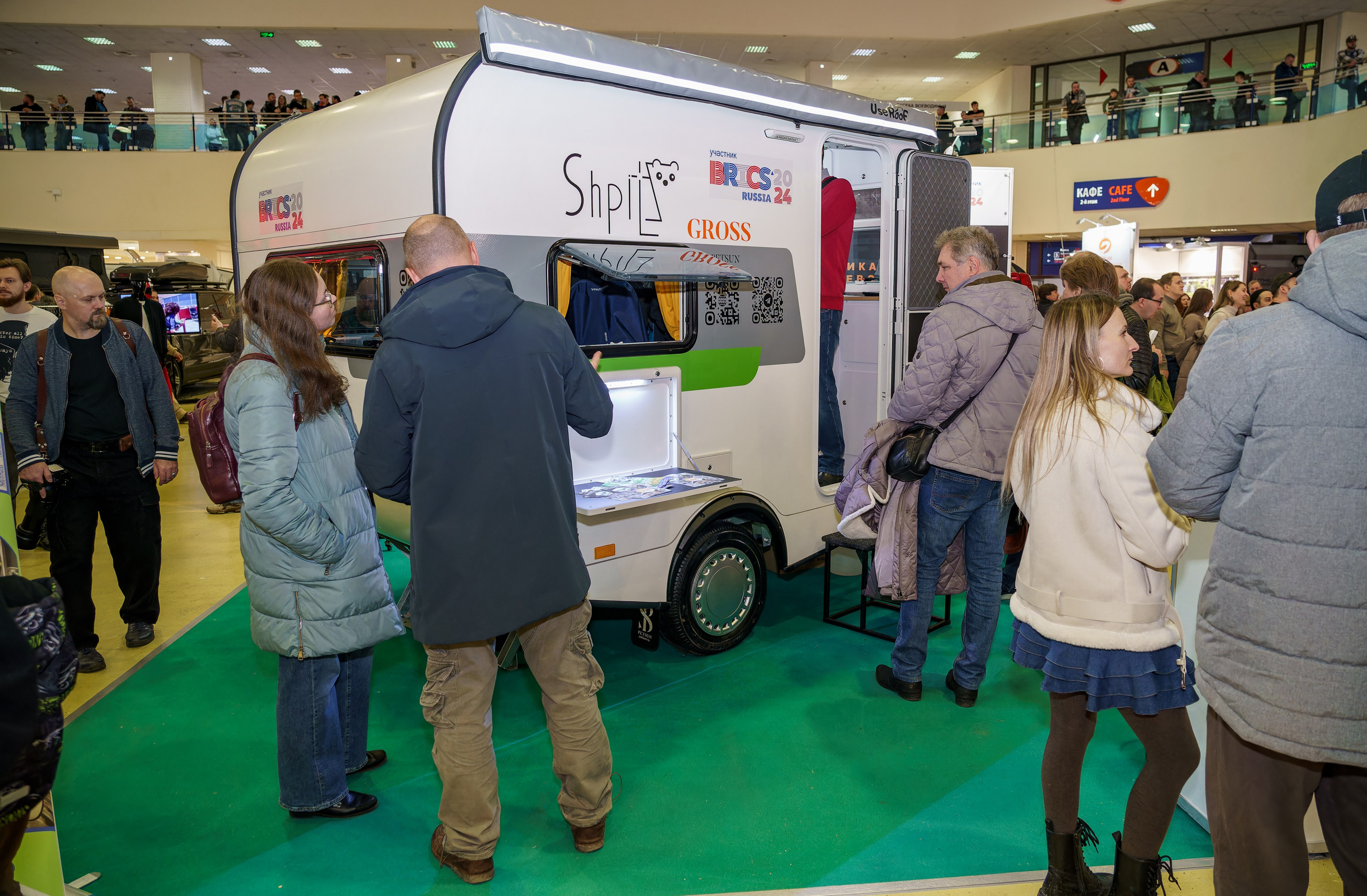 Прогулка по выставке «Поехали 2024 год». «Студия DRONAVT`s» — видеосъёмка и фотография г. Москва