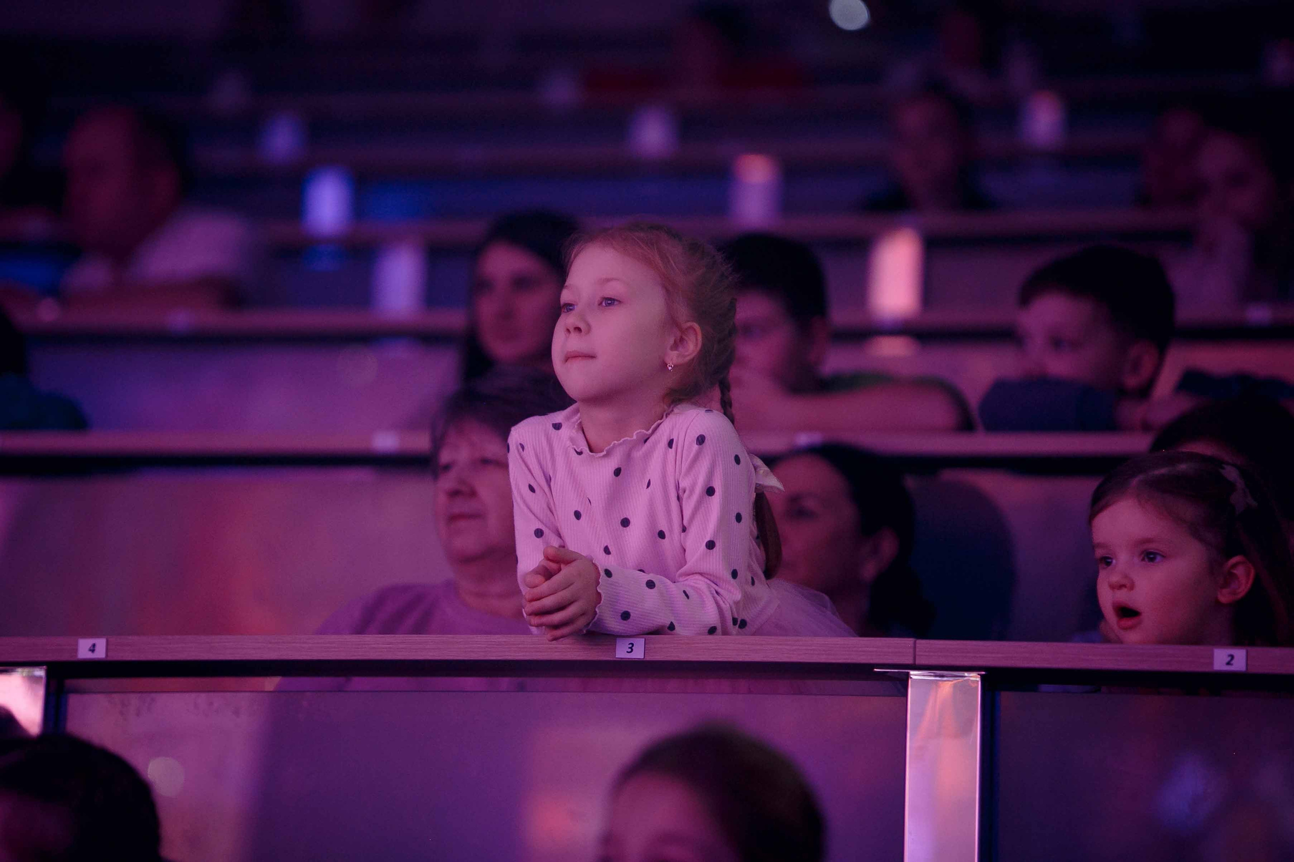 Елка в «Казармах» ТЮЗ. Ваш репортажный фотограф Артемий Антонов