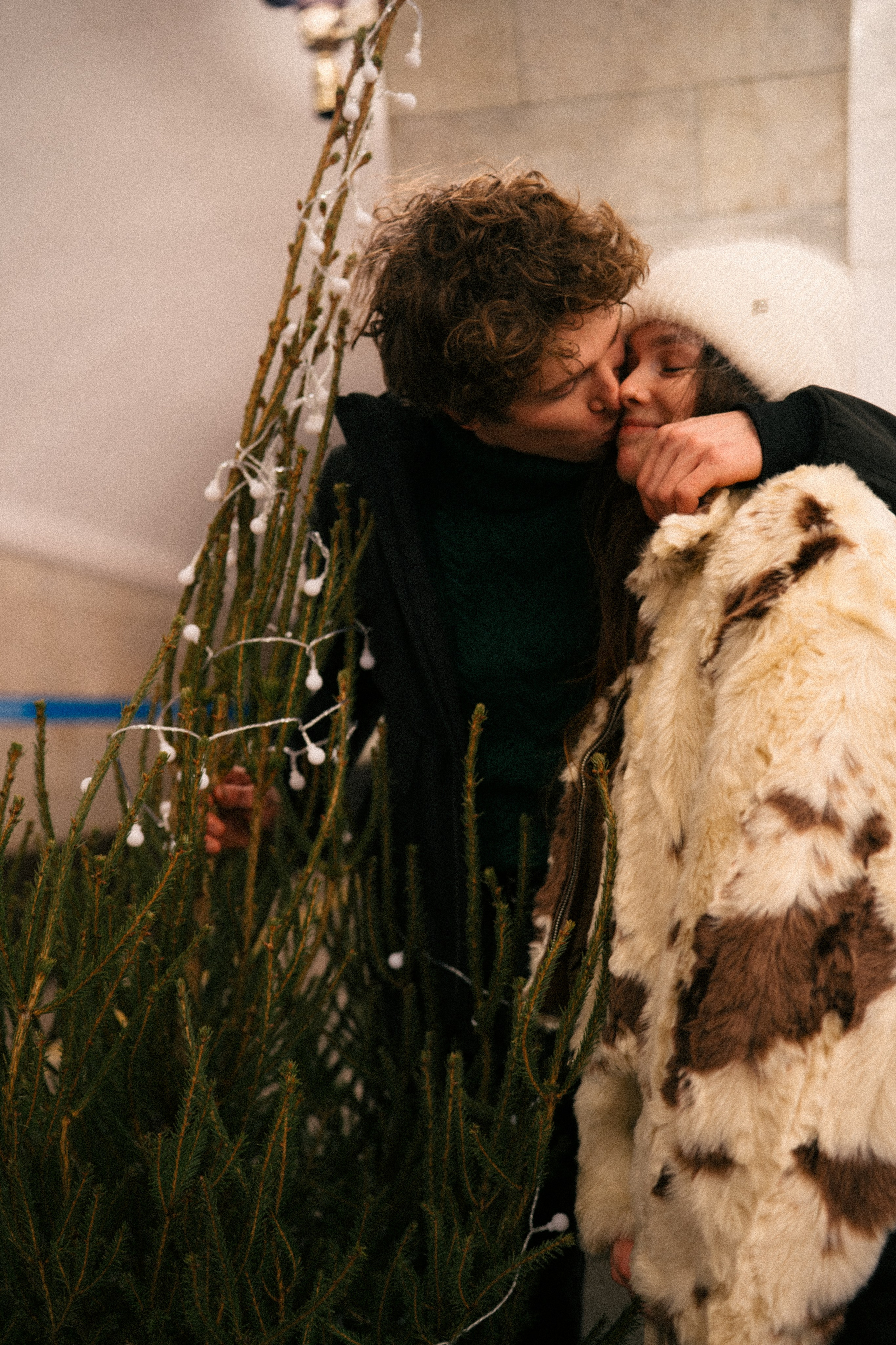 НОВОГОДНЯЯ ПРОГУЛКА ПАРЫ ПО ЧЕРНЫШЕВСКОЙ ПЕРЕД НОВЫМ ГОДОМ. Профессиональный фотограф, Санкт-Петербург — Виктория Богомолова