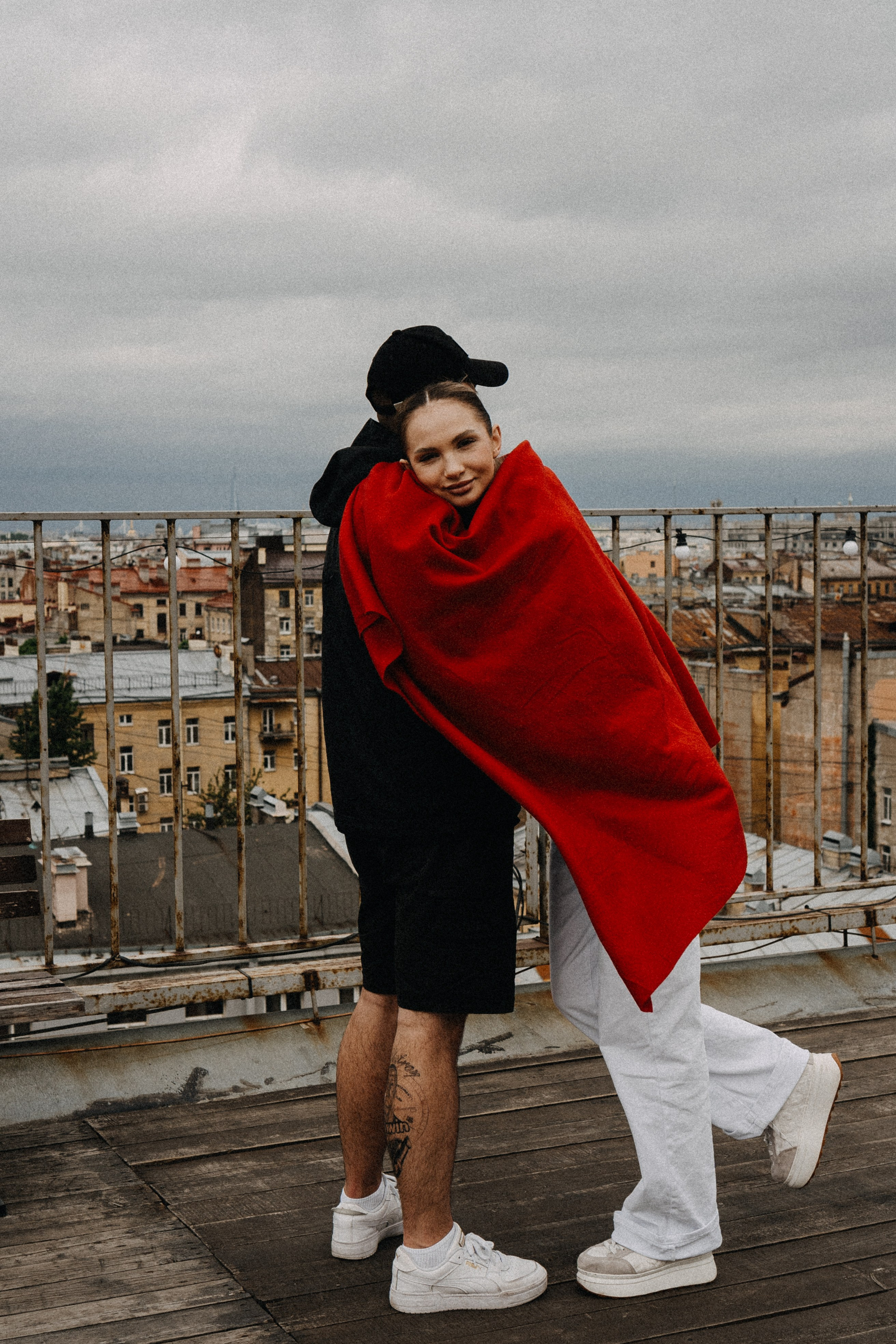 МЫ ГУЛЯЛИ ПРО КРЫШАМ ПИТЕРА. Профессиональный фотограф, Санкт-Петербург — Виктория Богомолова