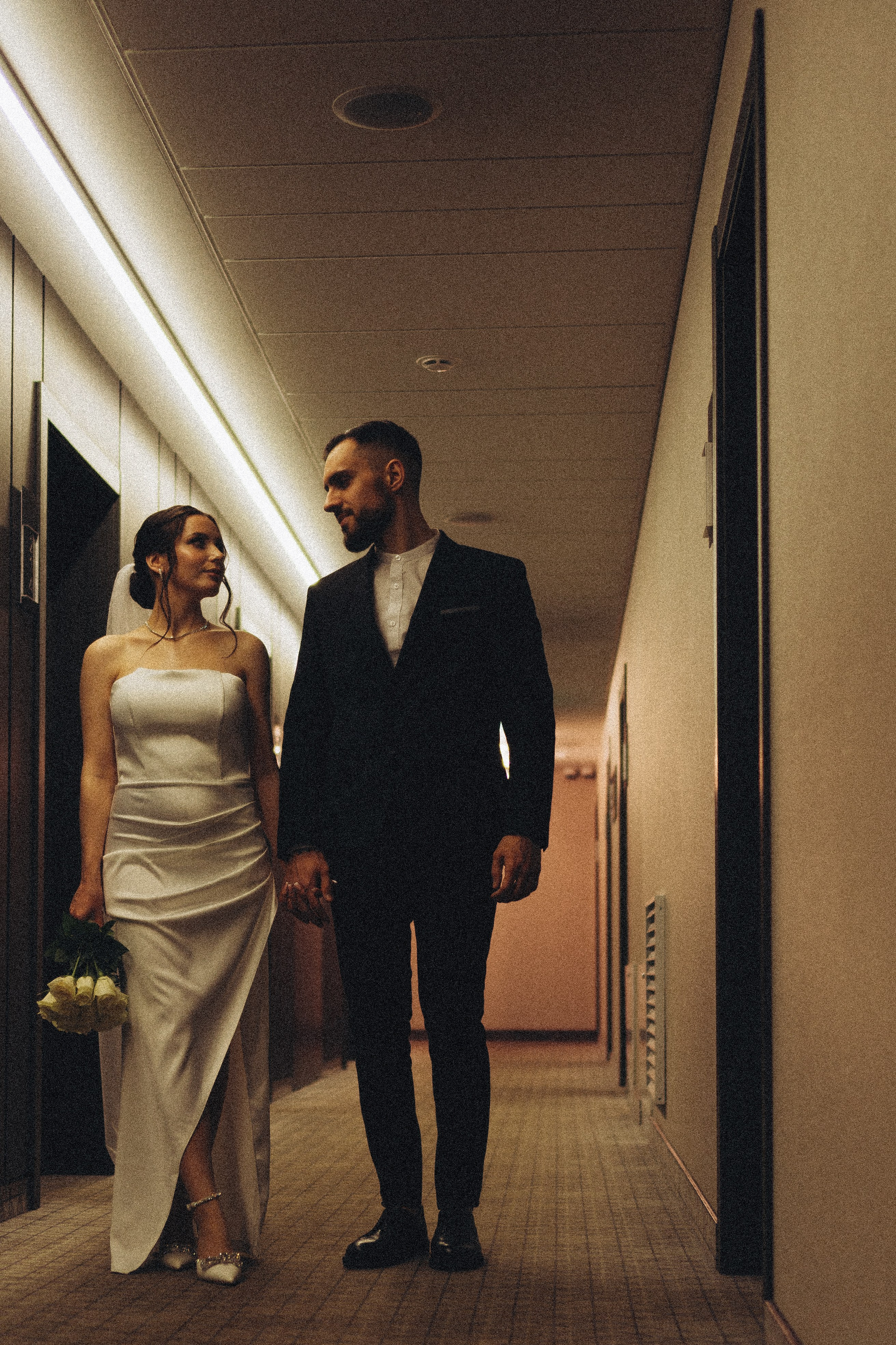 СВАДЕБНАЯ СЬЕМКА СБОРОВ ЖЕНИХА И НЕВЕСТЫ В ОТЕЛЕ И ТАКЖЕ ФОТОСЕССИИЯ В ОТЕЛЕЕ МЕГАПОЛИС БРЯНСК. Профессиональный фотограф, Санкт-Петербург — Виктория Богомолова