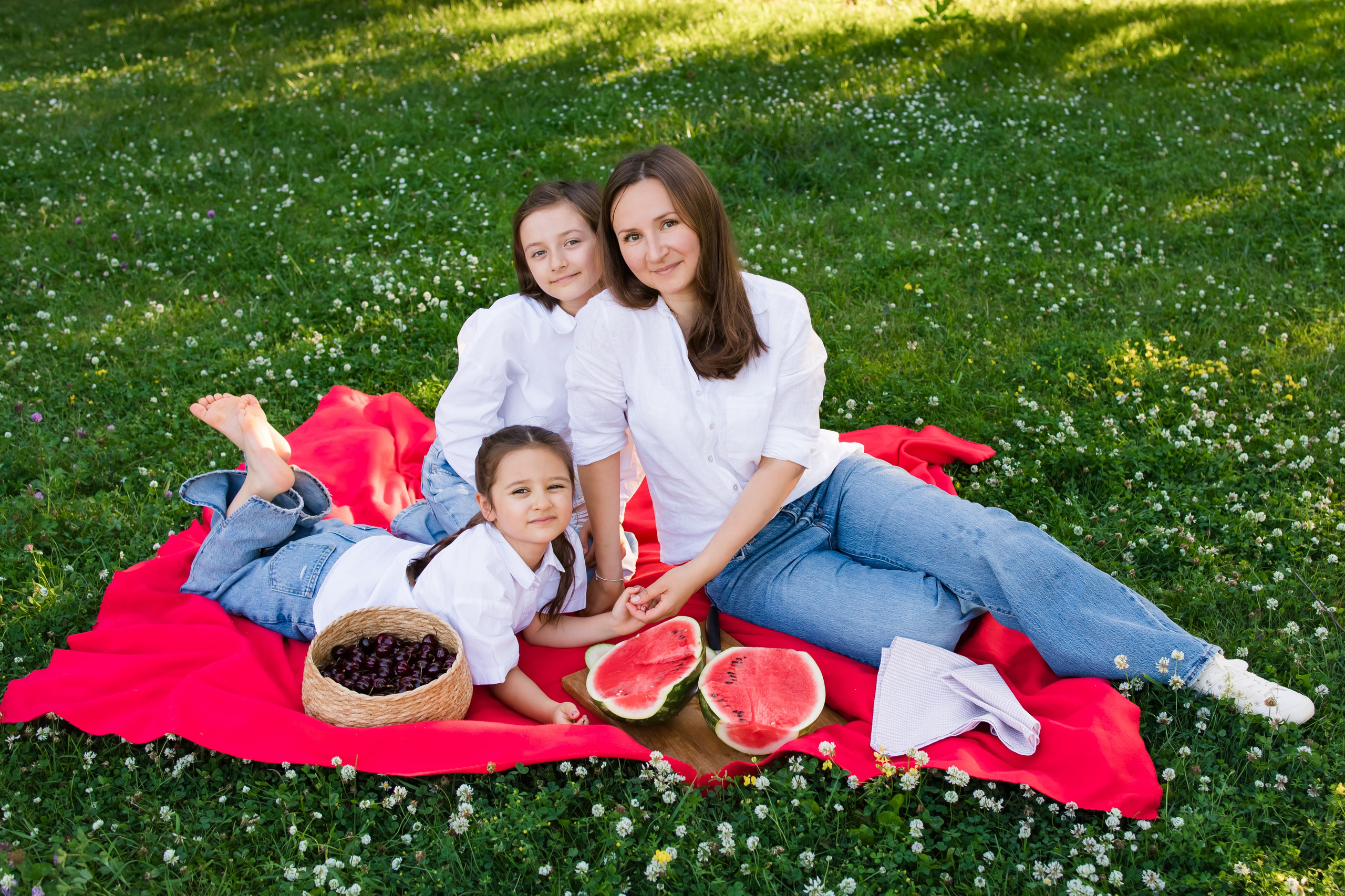 Уличная фотосессия. Агенство фотографов под любой запрос. Москва