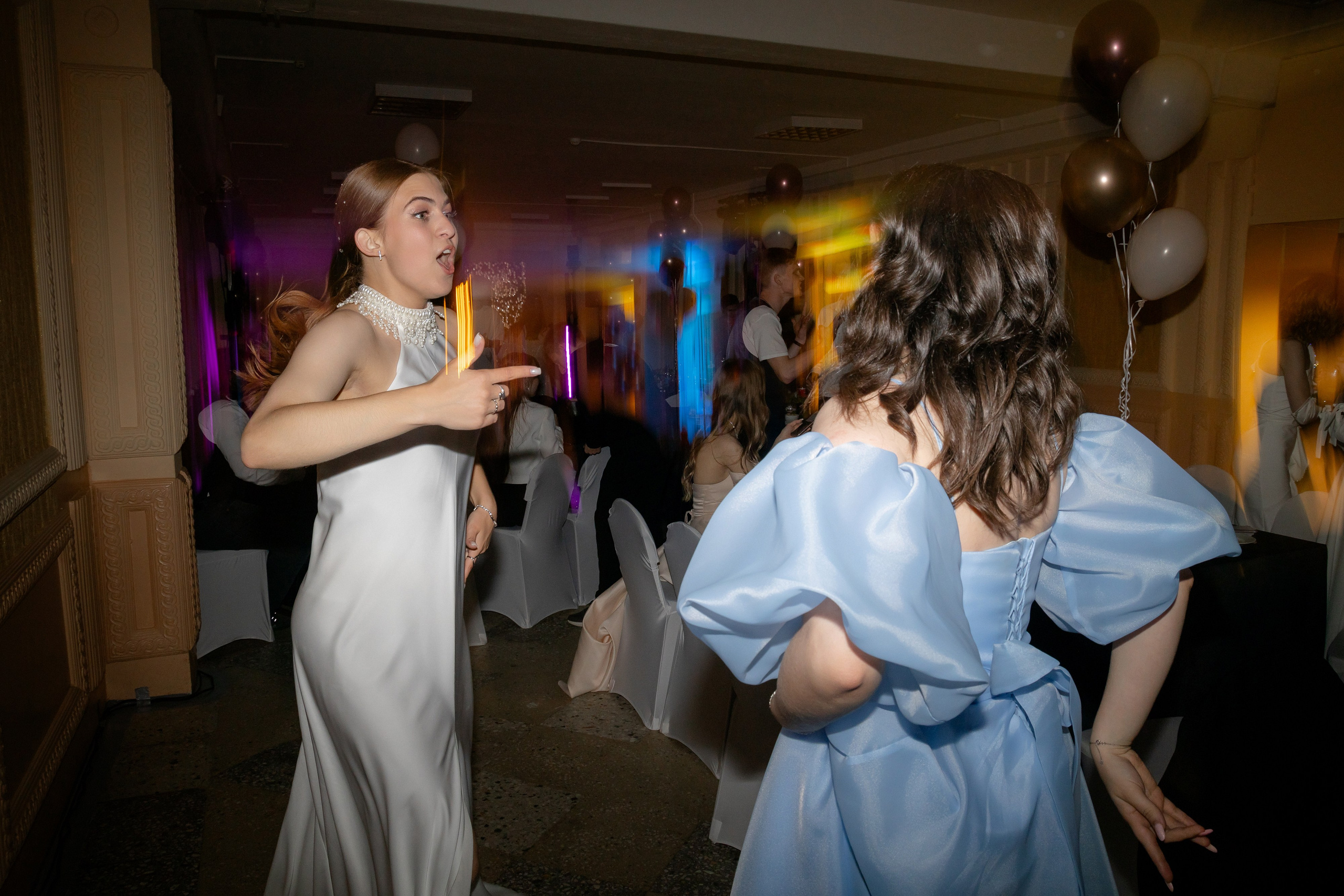 Школьный выпускной 2024 год в Соколе (Минск). Свадебный фотограф в Минске/Беларуси Сергей Спиридонов