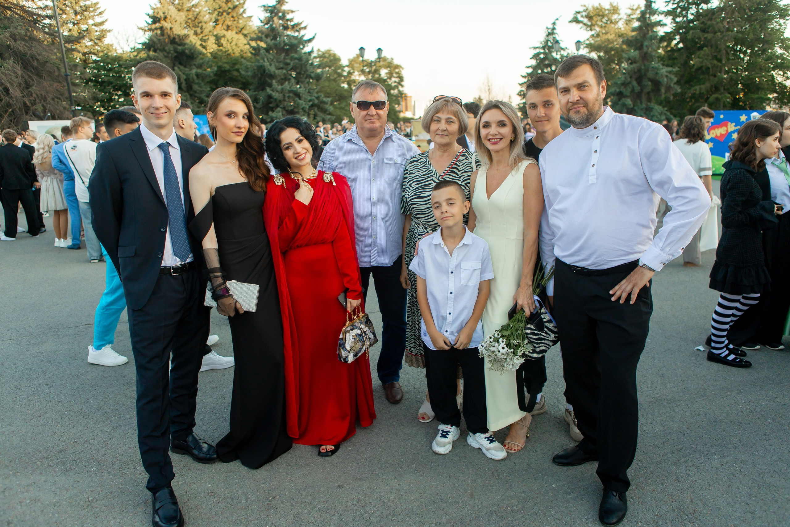 Выпускной Гимназия 12 2024 г. Свадебный и портретный Фотограф в Липецке Дмитрий Котюков