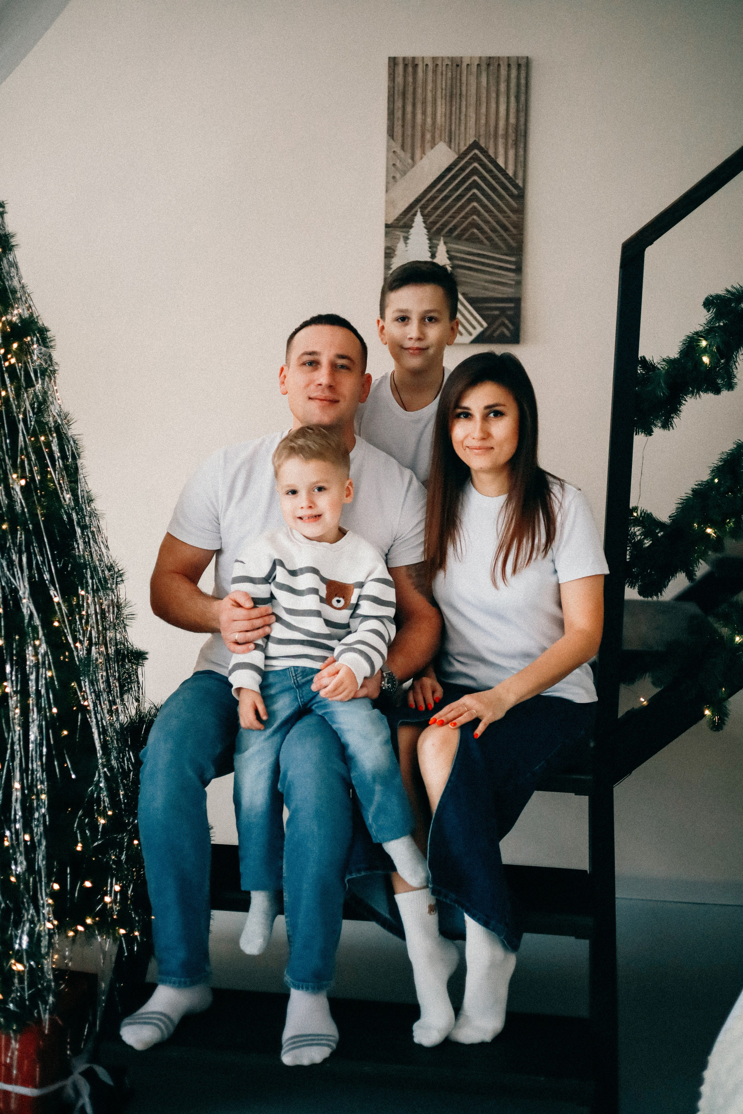 Катя, Витя, Никита и Платоша. Фотограф София Комкина