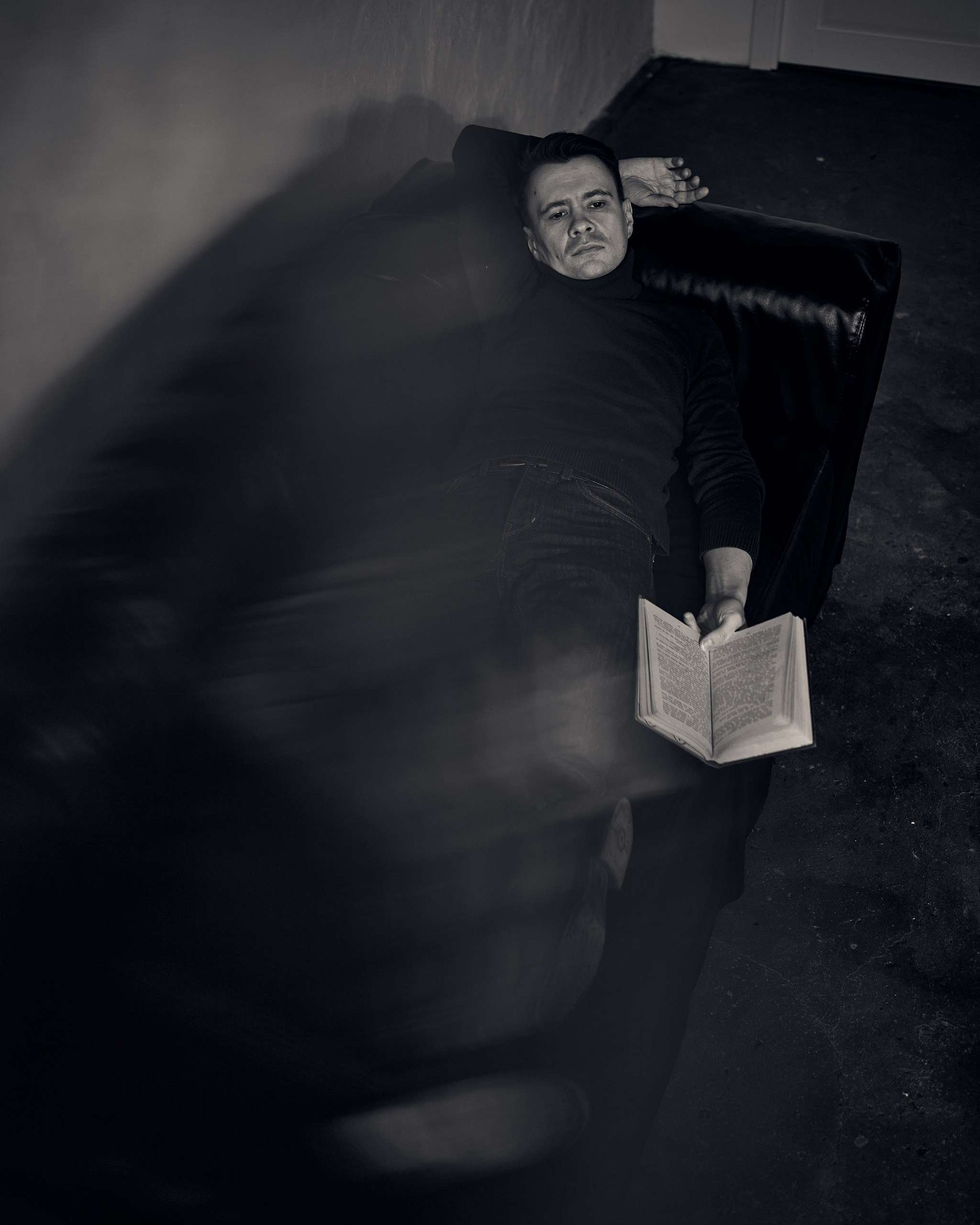 Максим Перов — актер театра. Съемка для личного бренда. Фотограф Волгоград Дмитрий Туманов