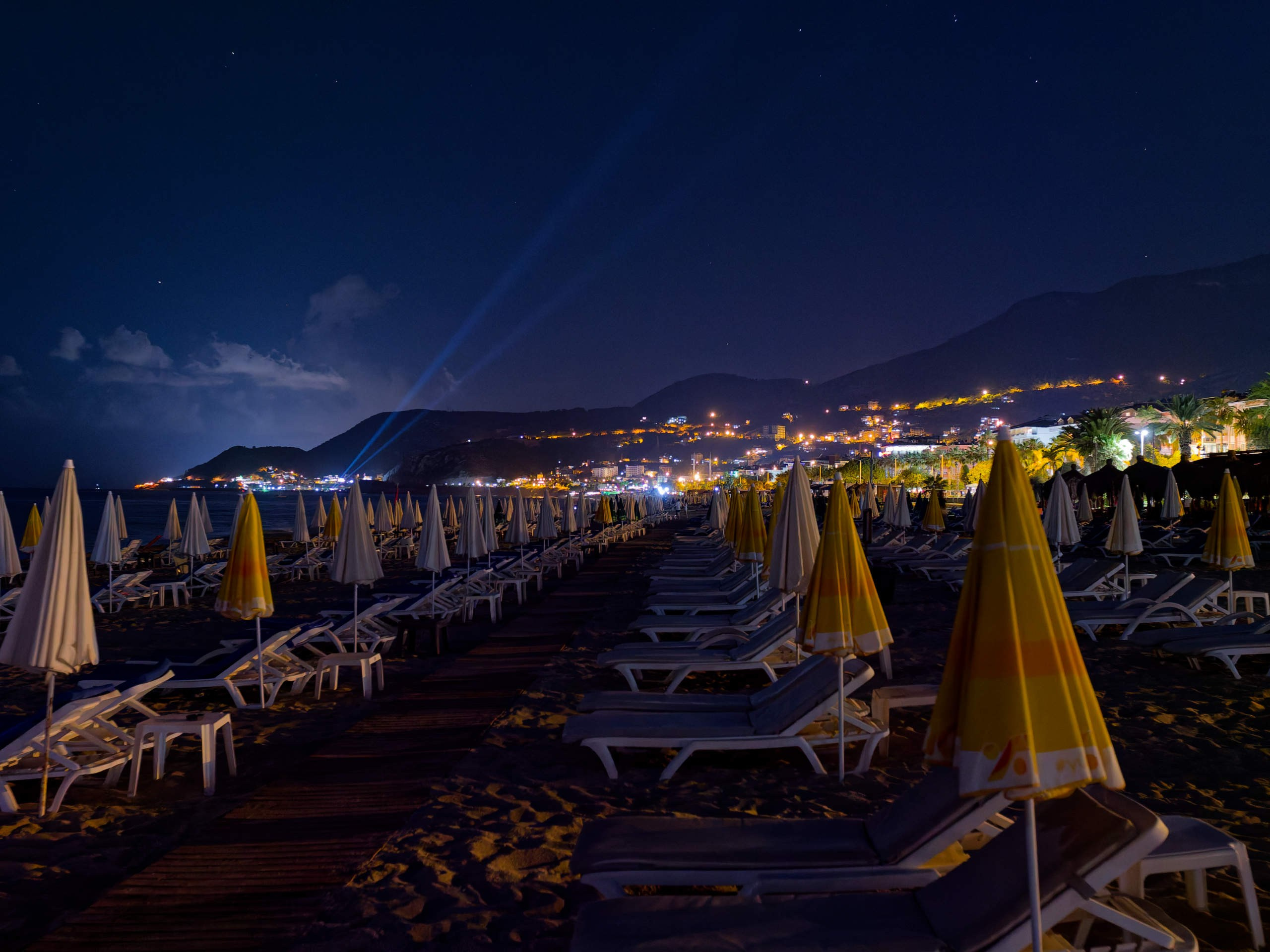 Алания 2025, город, стрит-фото. Избранные фотографии