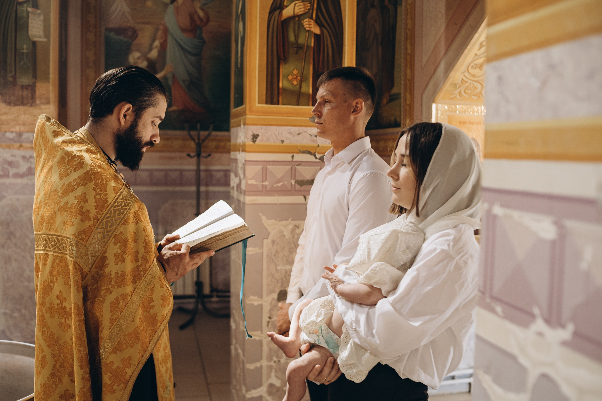 Крещение. Семейный фотограф в Волгодонске Краченцева Анна