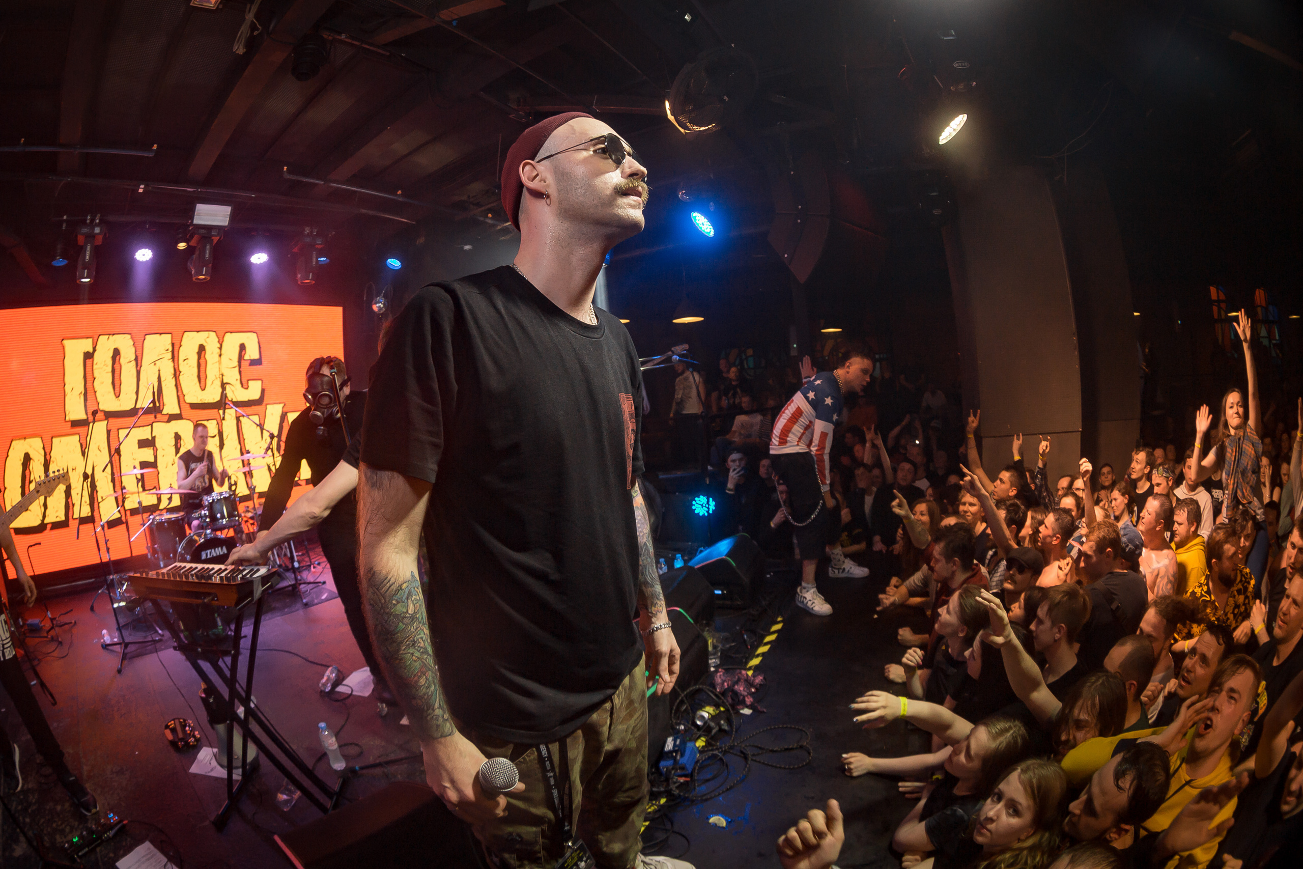 Голос Омерики. Фотографиня Мария Дикова