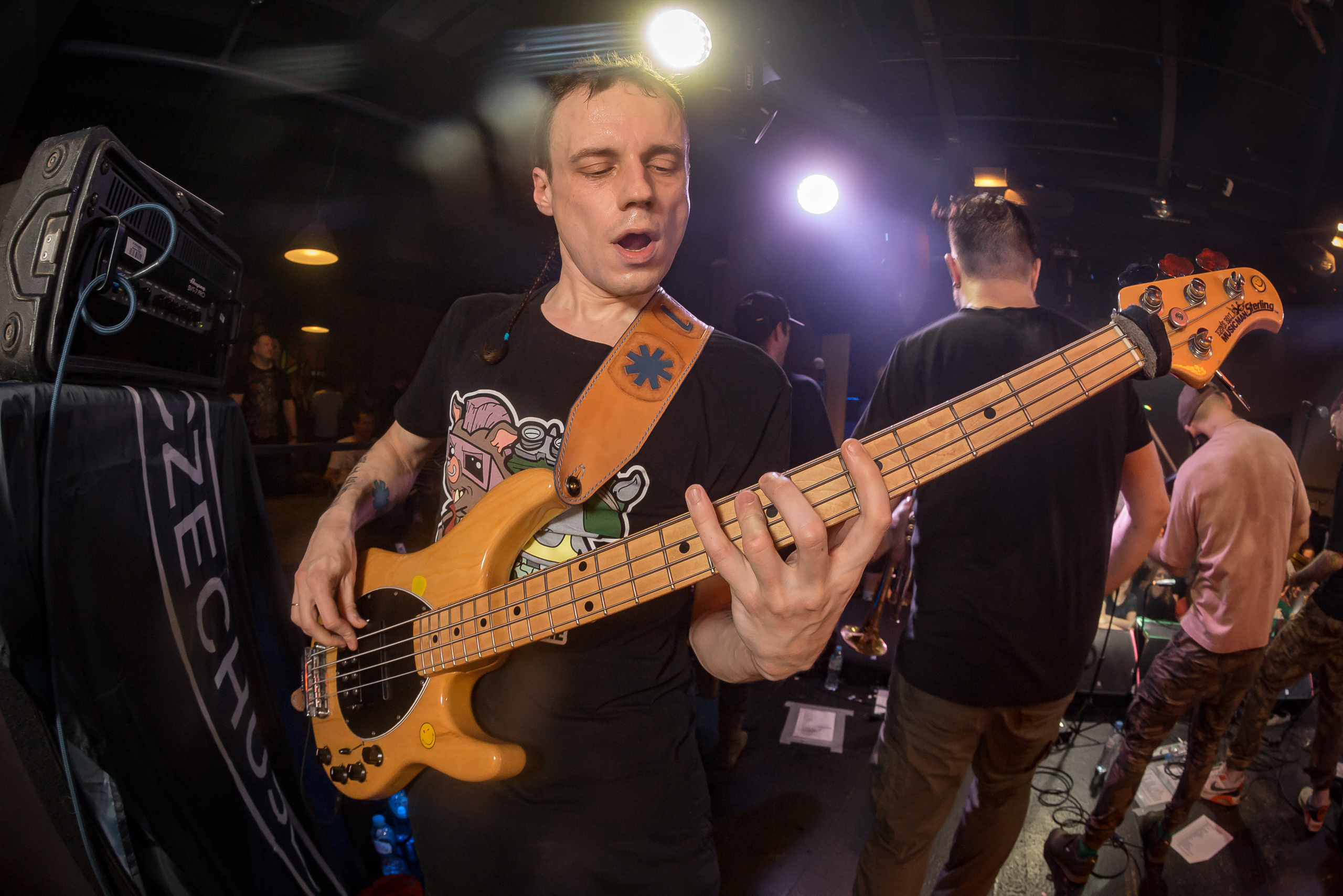 Голос Омерики. Фотографиня Мария Дикова