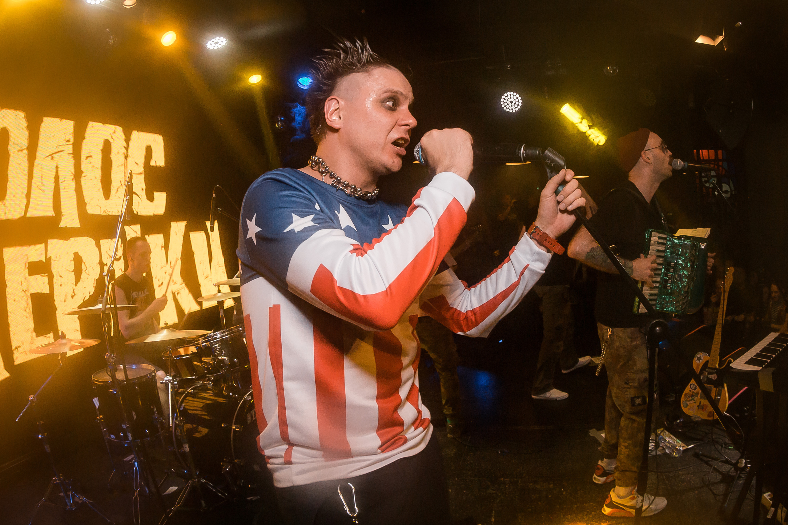 Голос Омерики. Фотографиня Мария Дикова