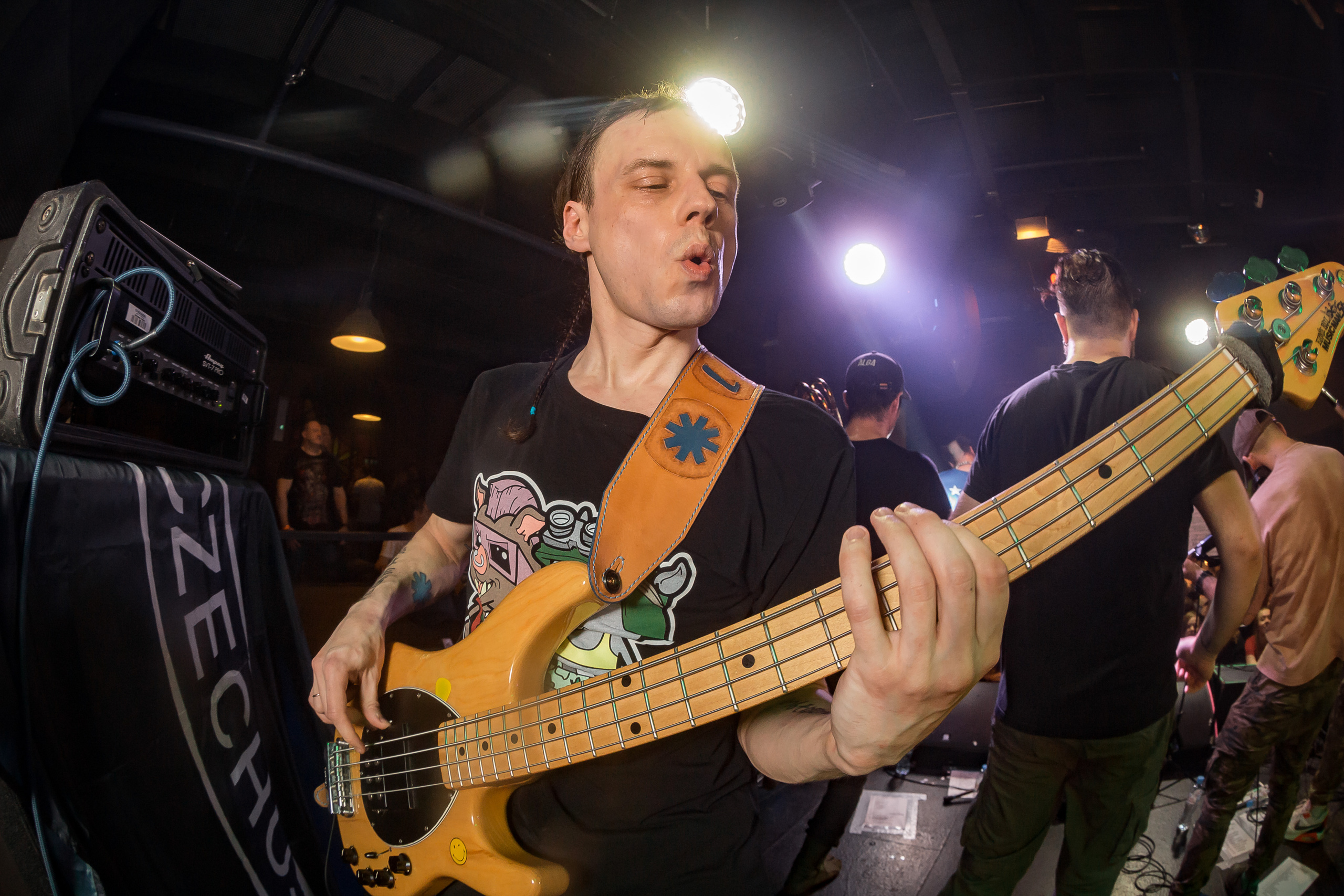 Голос Омерики. Фотографиня Мария Дикова