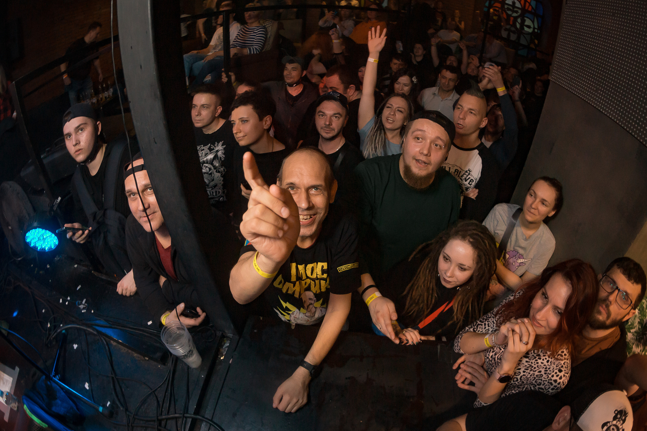 Голос Омерики. Фотографиня Мария Дикова