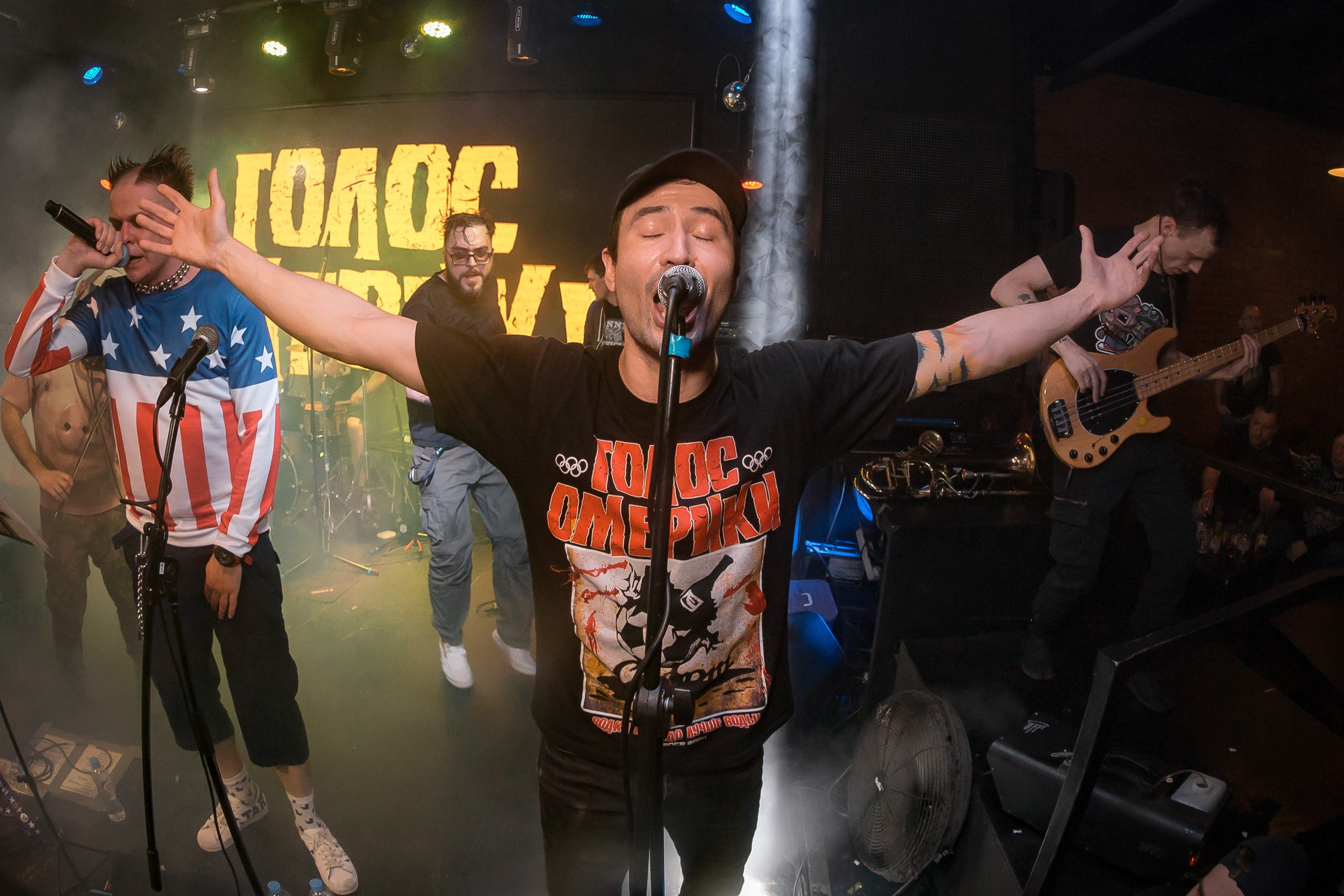 Голос Омерики. Фотографиня Мария Дикова