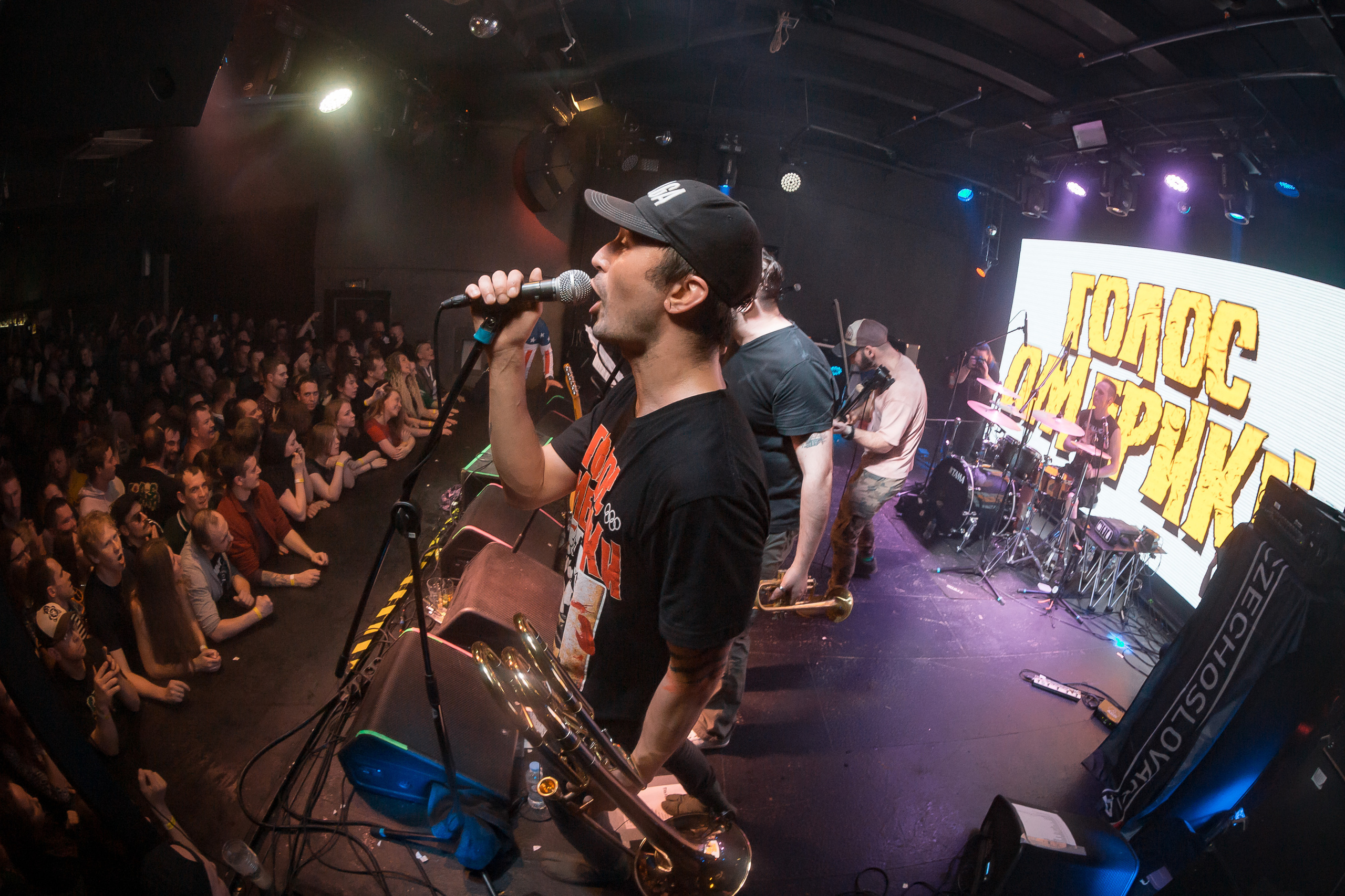 Голос Омерики. Фотографиня Мария Дикова