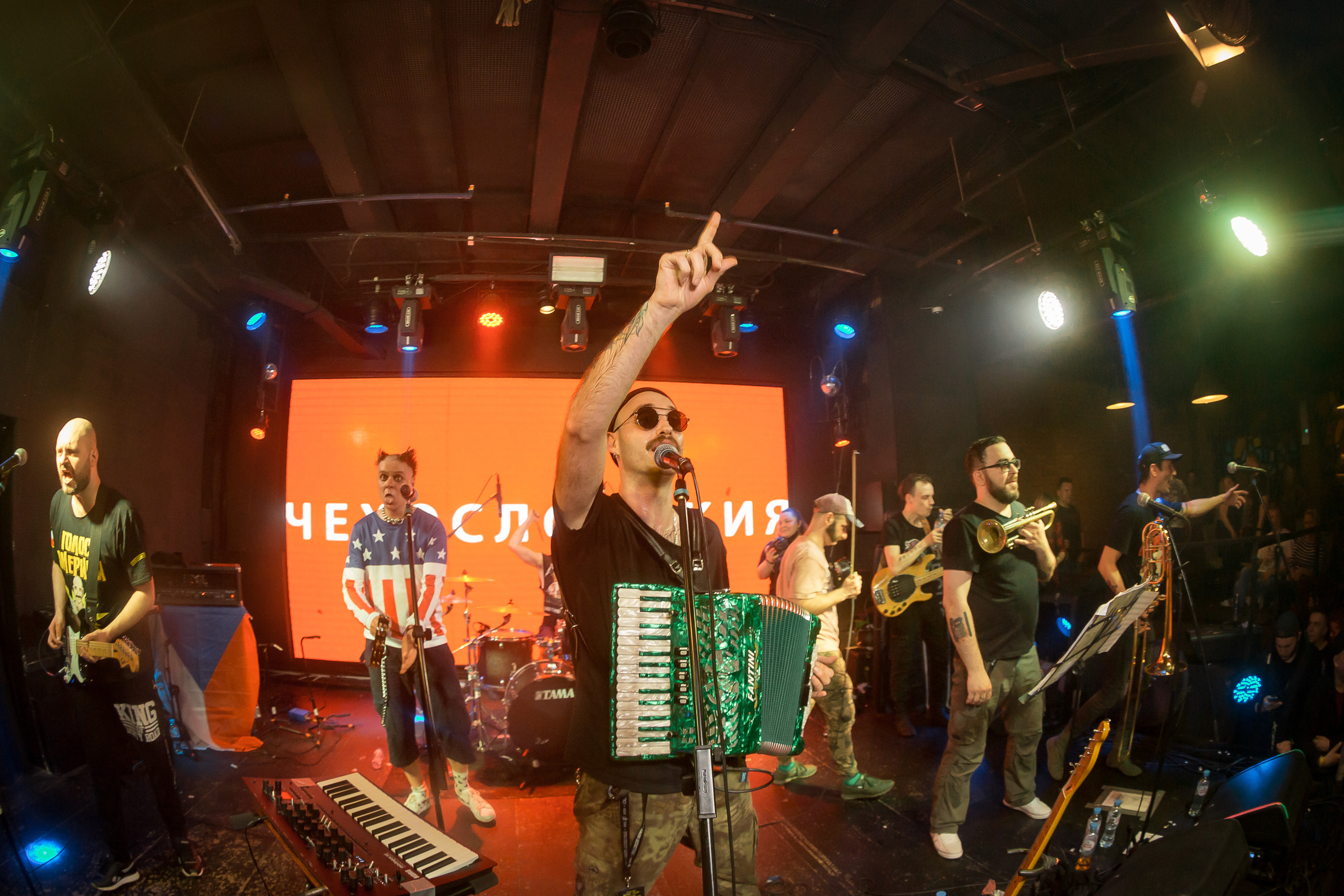 Голос Омерики. Фотографиня Мария Дикова