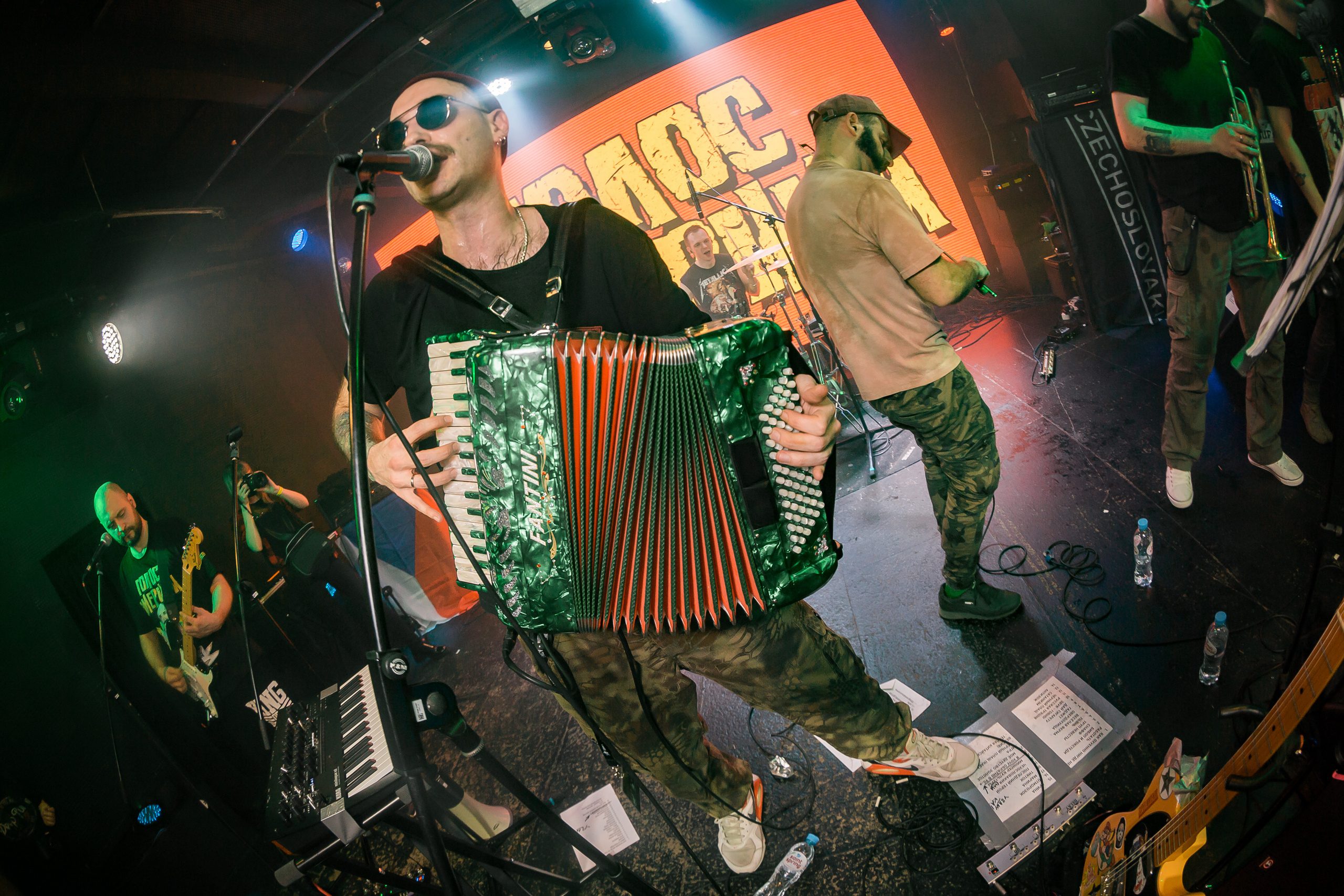 Голос Омерики. Фотографиня Мария Дикова