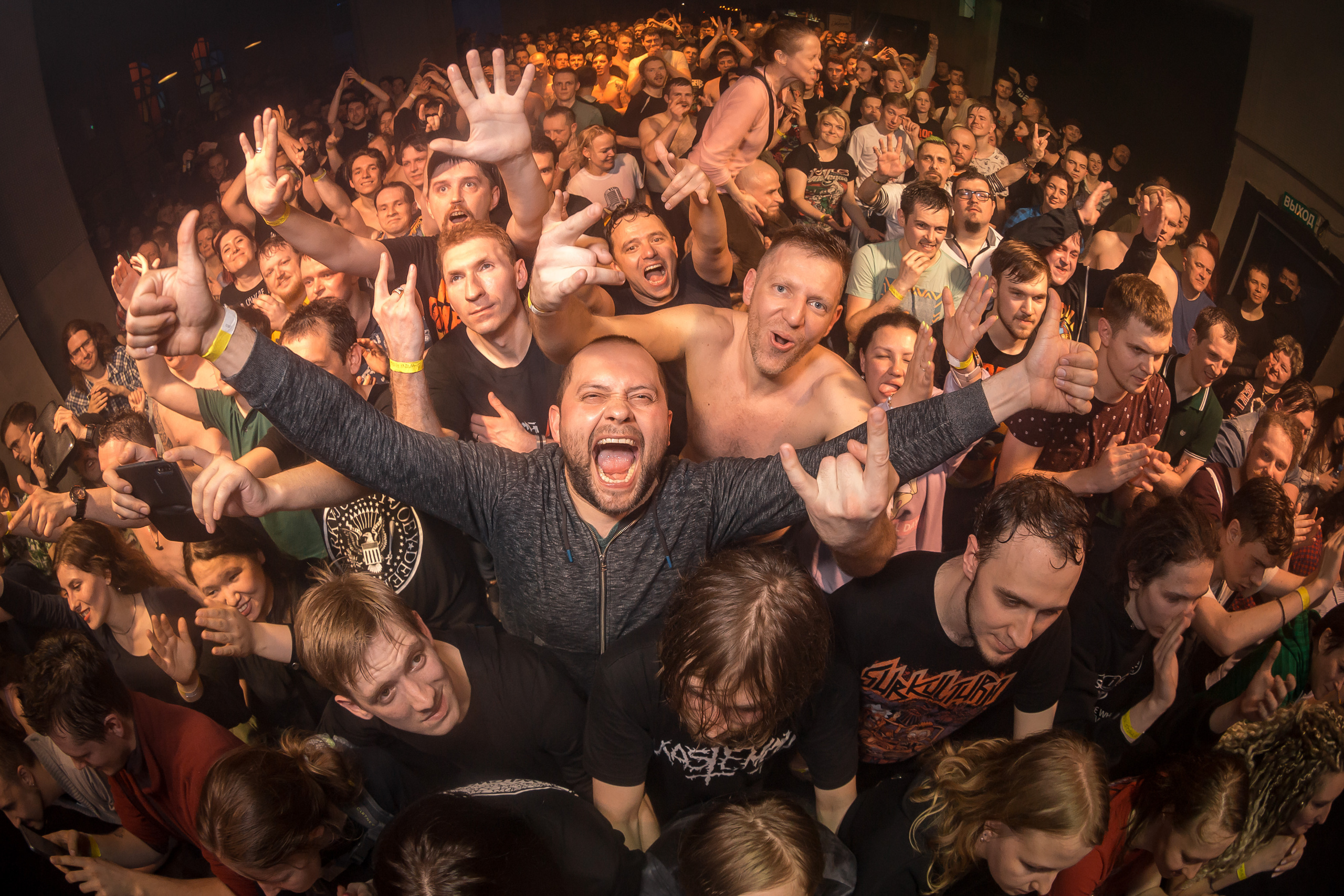 Голос Омерики. Фотографиня Мария Дикова