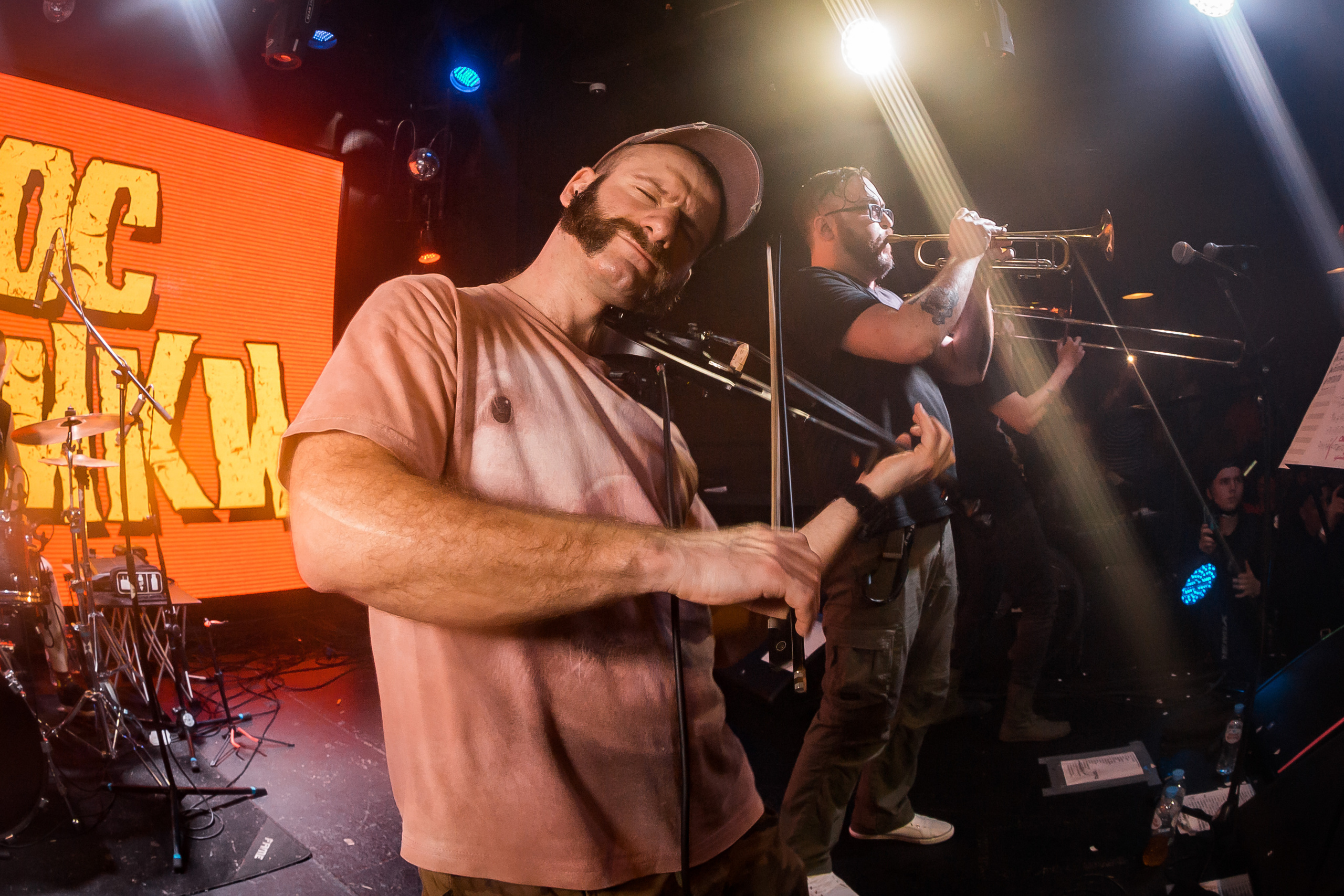 Голос Омерики. Фотографиня Мария Дикова