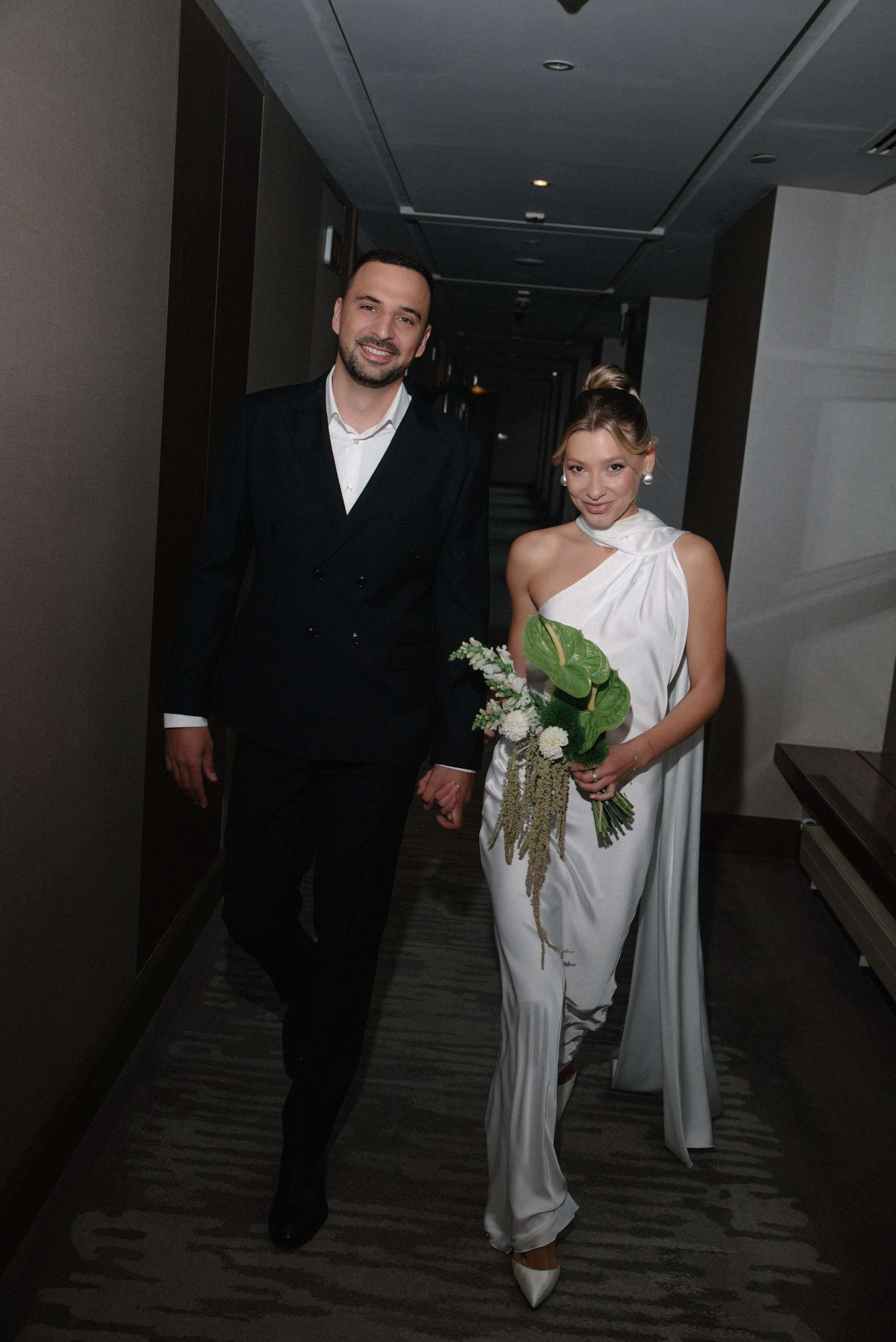 Александр & Ирина (отель/роспись). Свадебный, семейный, женский фотограф в Москве, Мытищах, Королёве Ксения Узилле