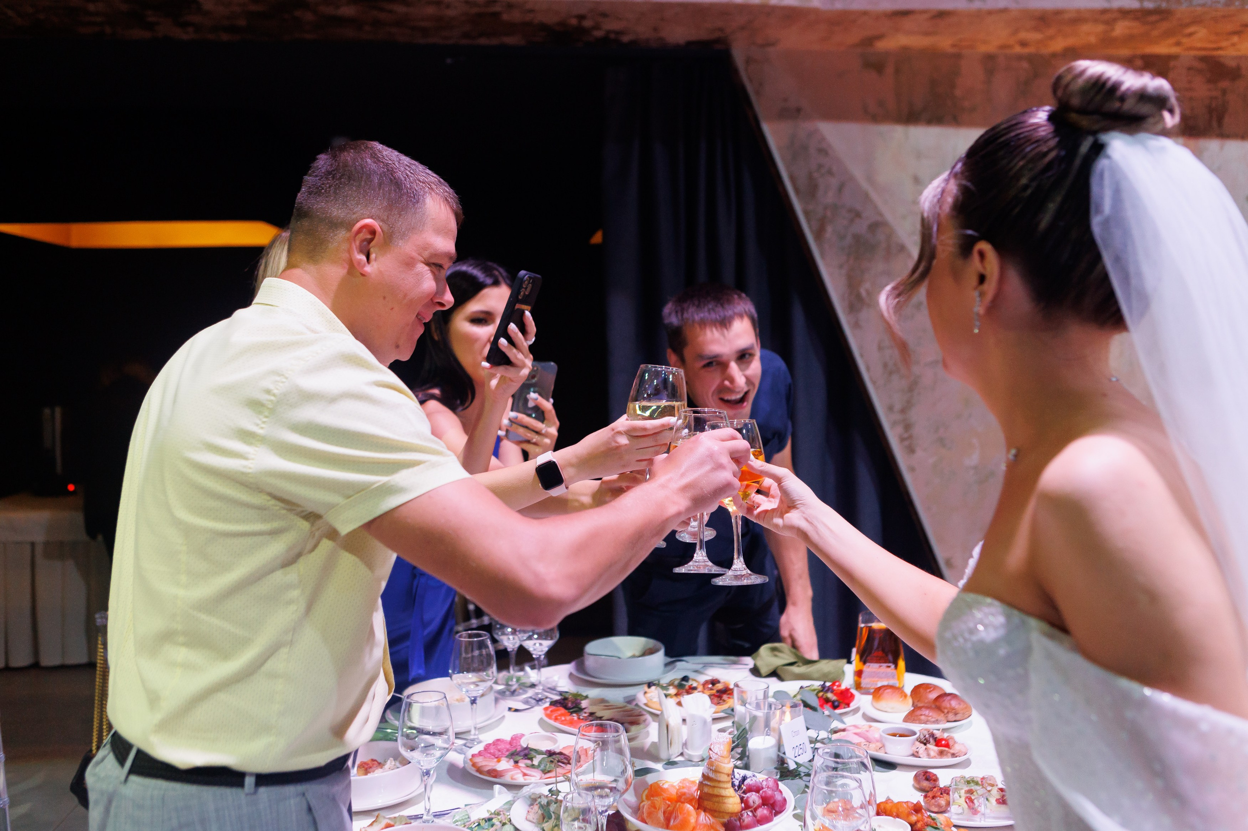 Свадебный фотограф Нижний Новгород. Свадебный и контент фотограф в Нижнем Новгороде Владимир Пресняков