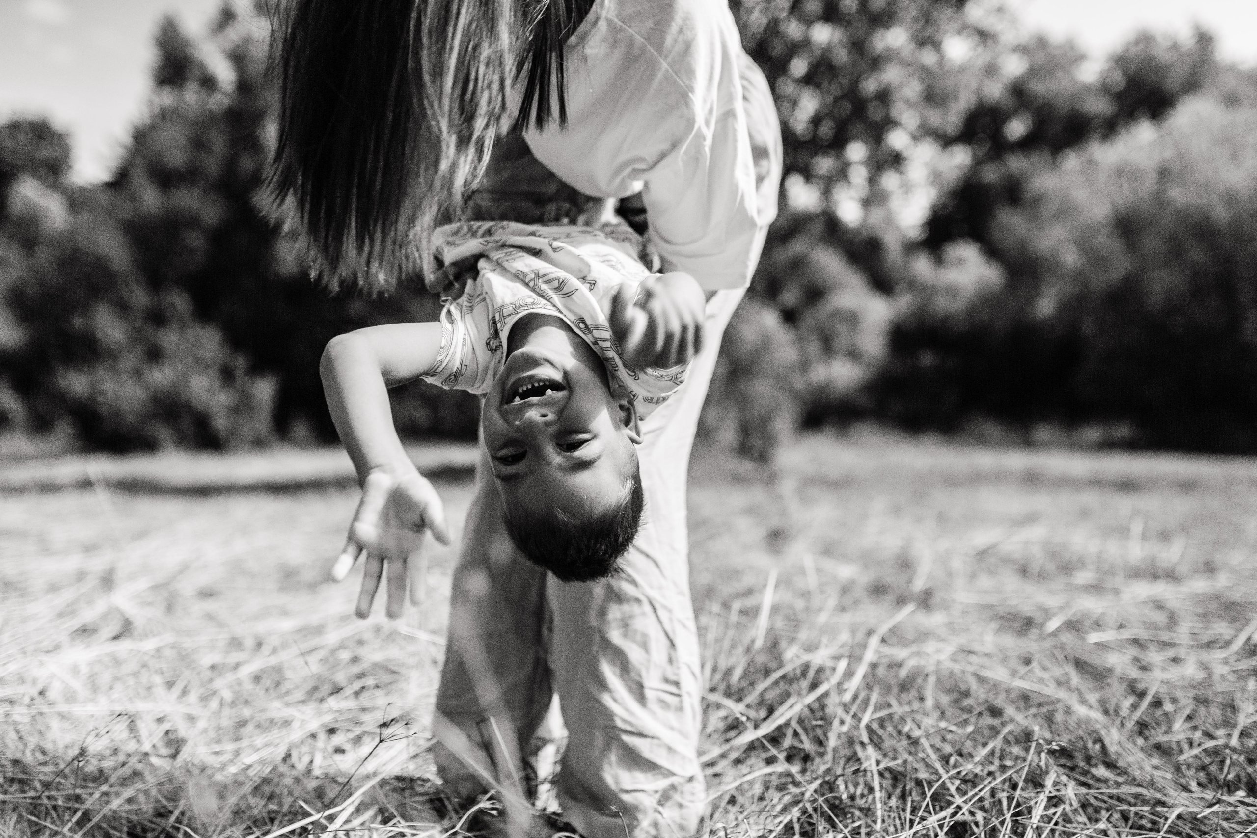 Ира и Мирон. Солнечный миг. Семейный и свадебный фотограф Полина Принцева