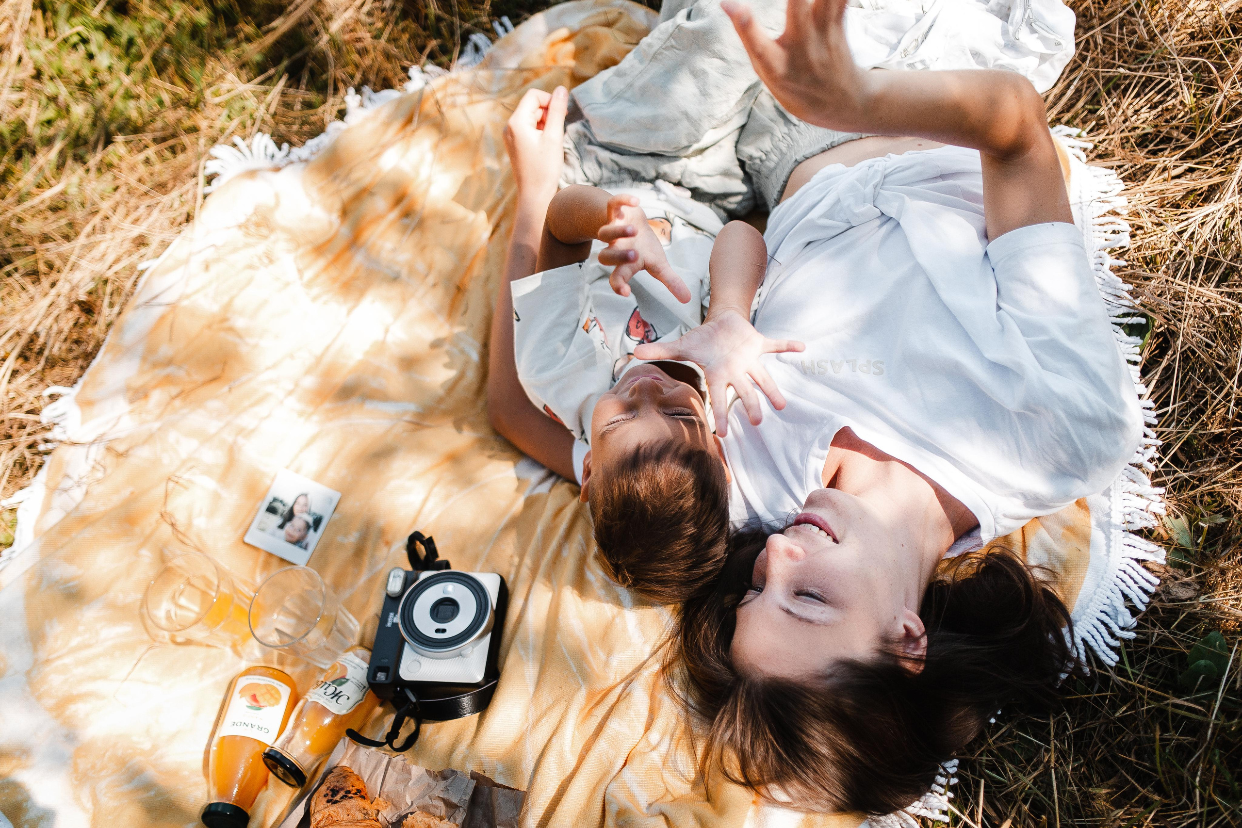 Ира и Мирон. Солнечный миг. Семейный и свадебный фотограф Полина Принцева