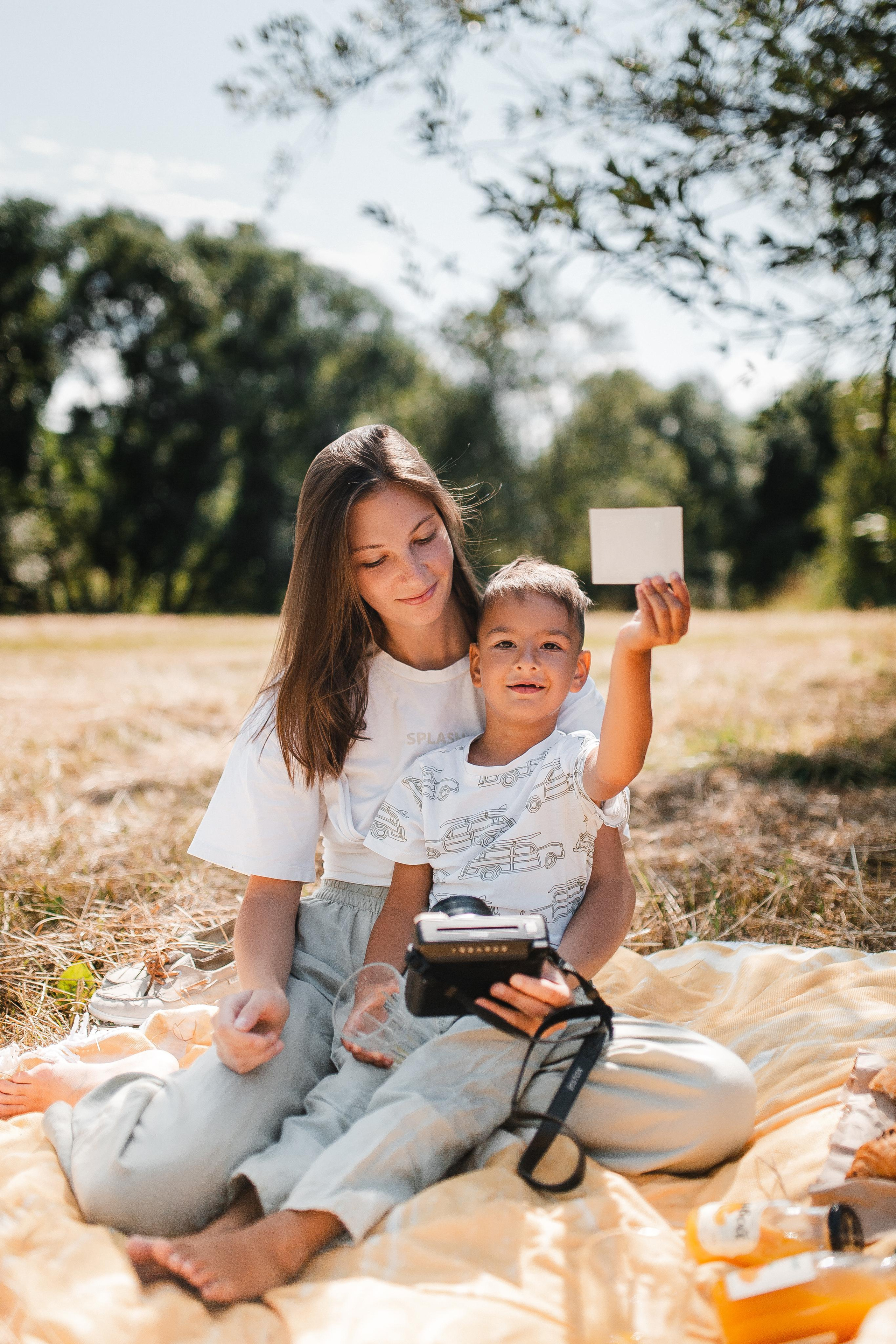 Ира и Мирон. Солнечный миг. Семейный и свадебный фотограф Полина Принцева