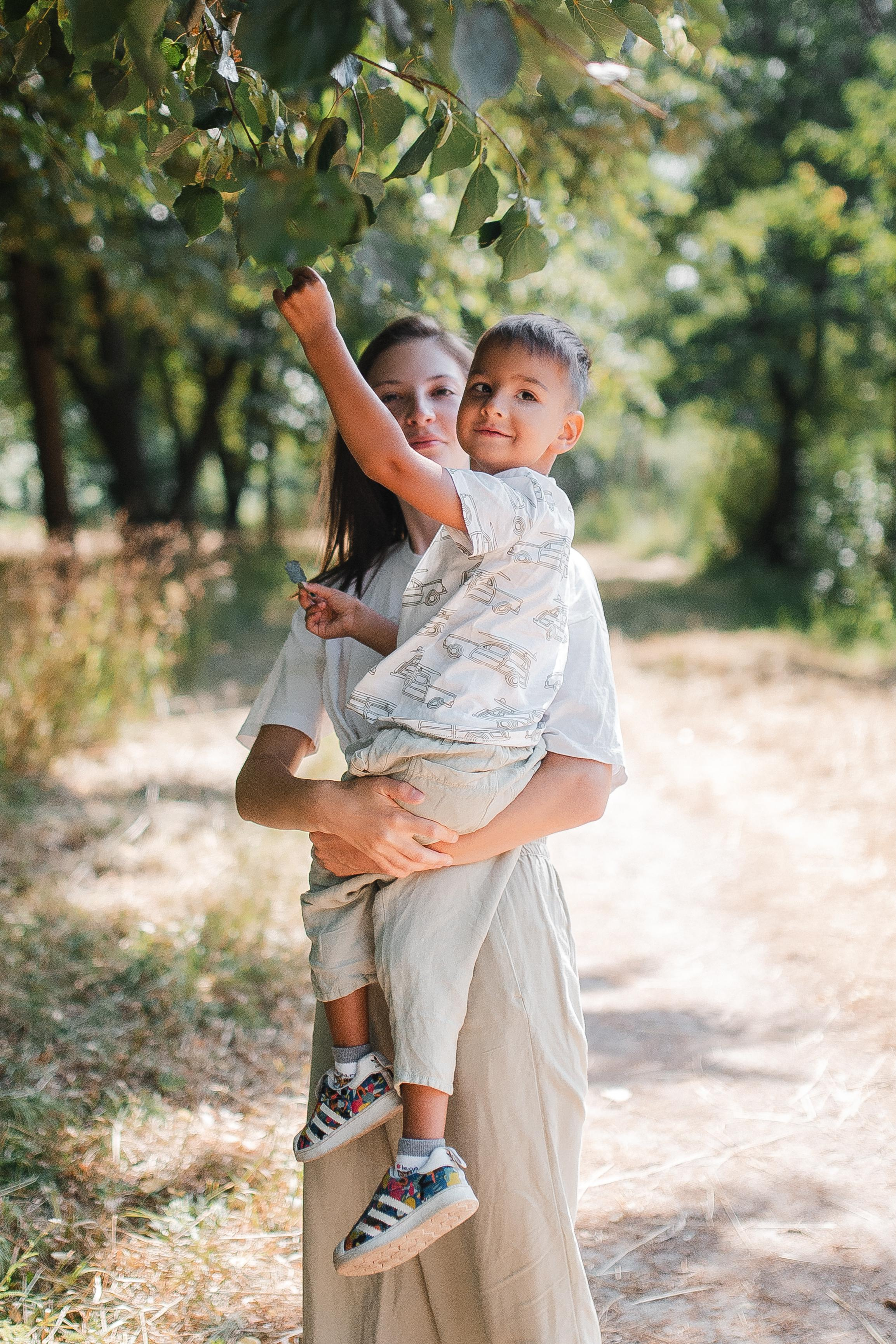 Ира и Мирон. Солнечный миг. Семейный и свадебный фотограф Полина Принцева