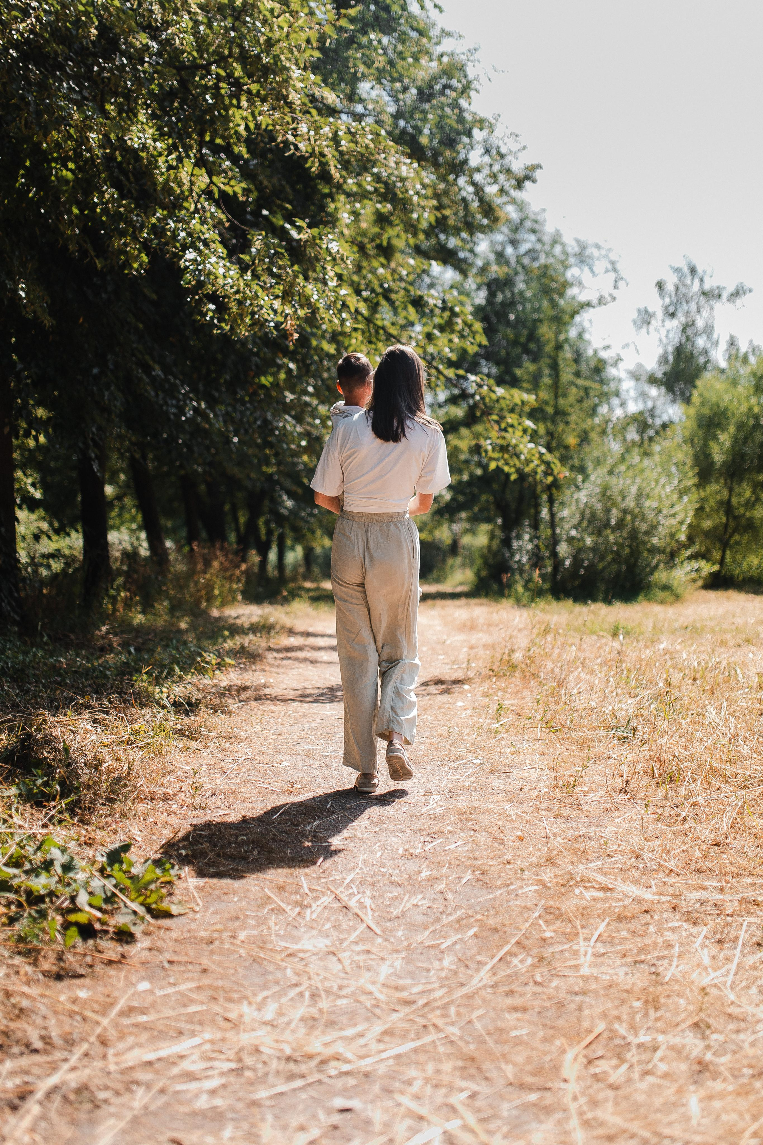 Ира и Мирон. Солнечный миг. Семейный и свадебный фотограф Полина Принцева