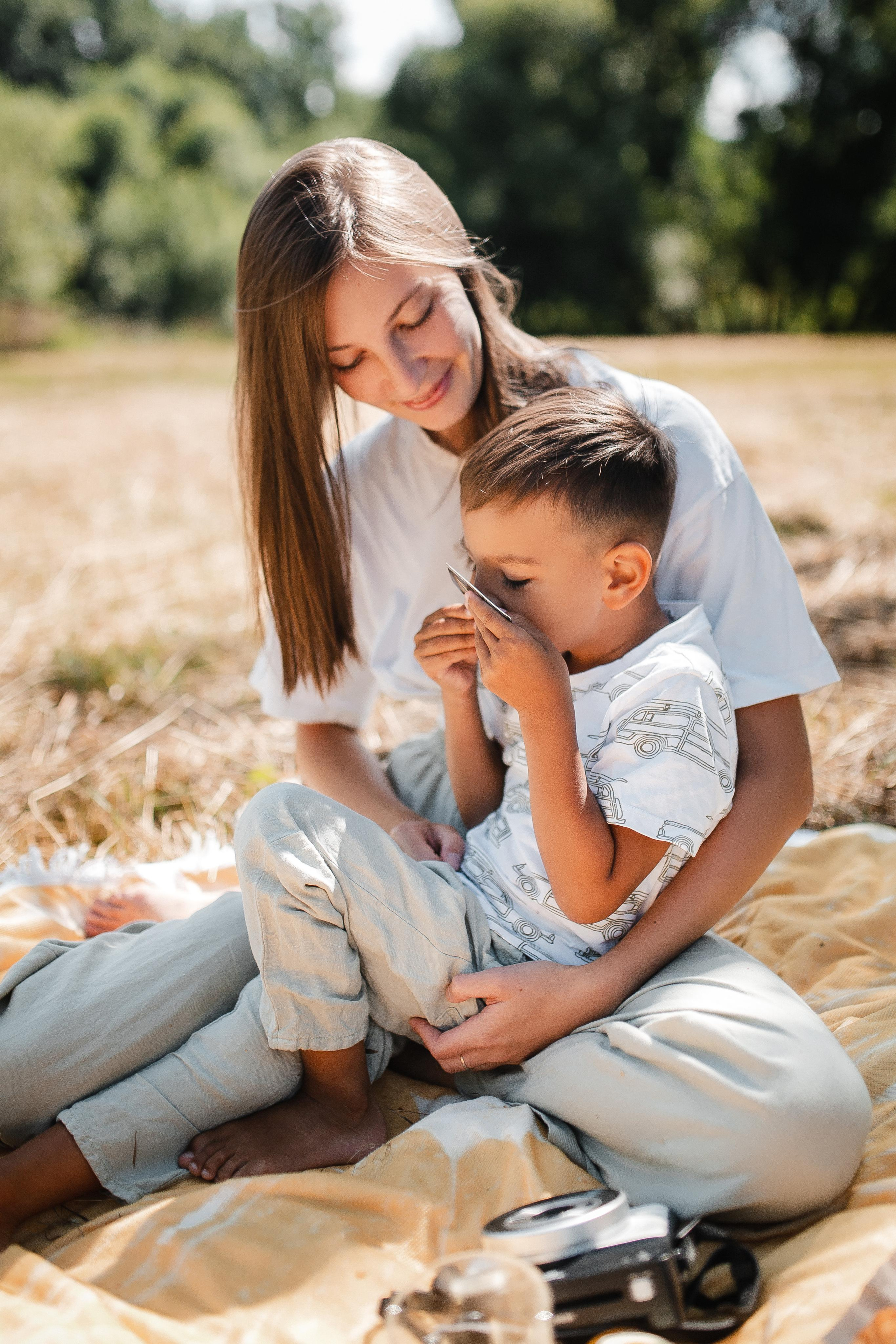 Ира и Мирон. Солнечный миг. Семейный и свадебный фотограф Полина Принцева