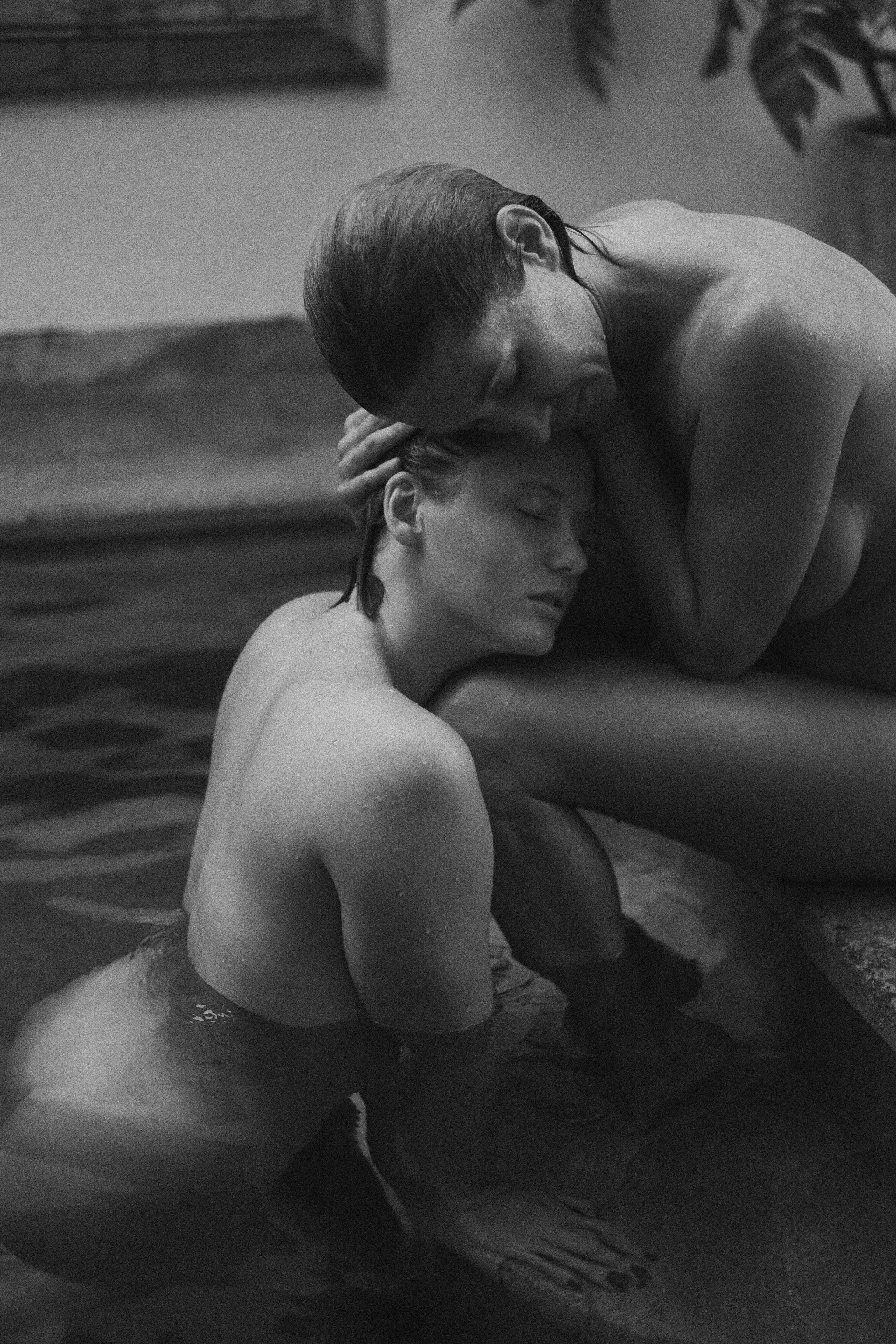 Naked. Фотограф