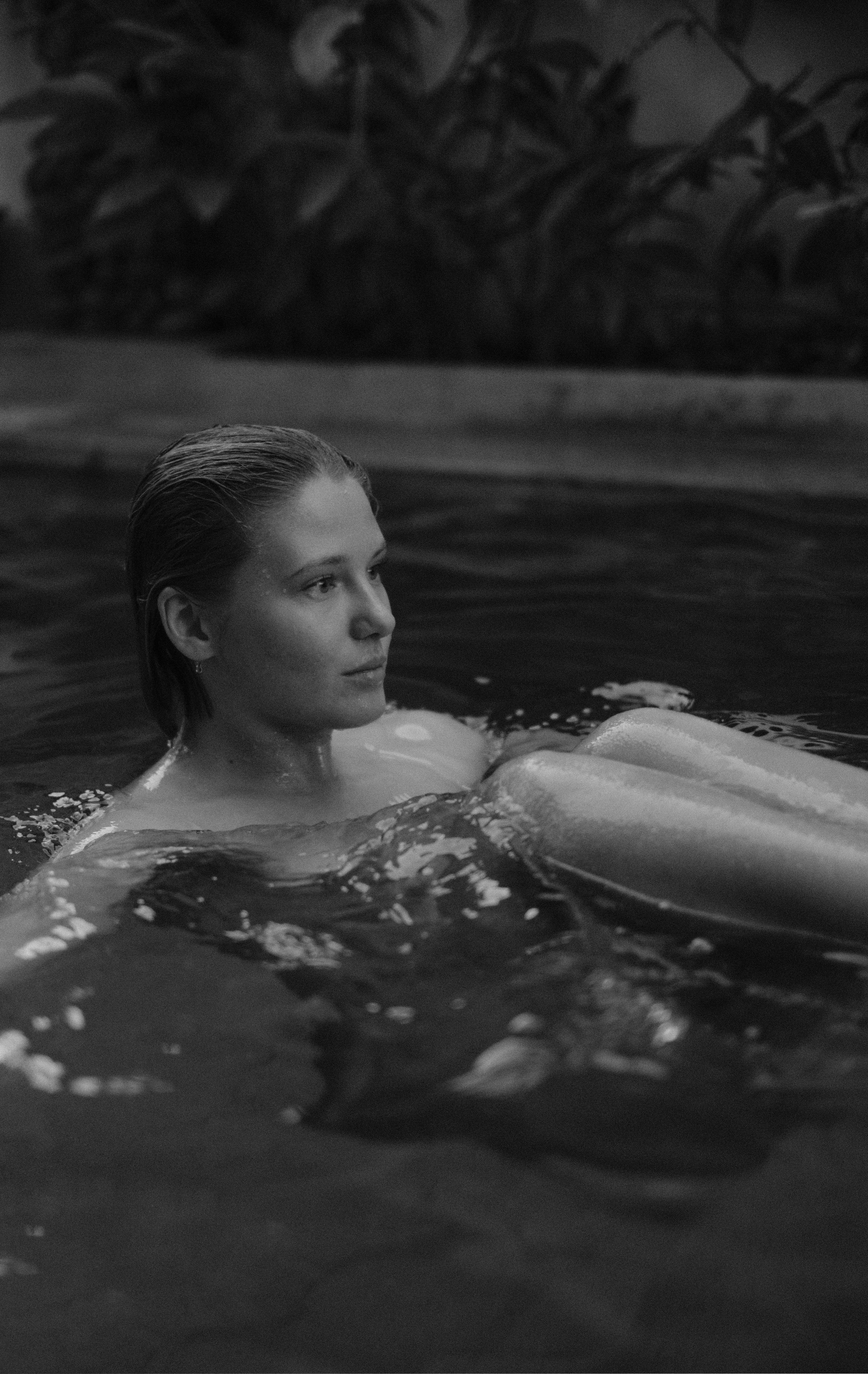 Naked. Фотограф