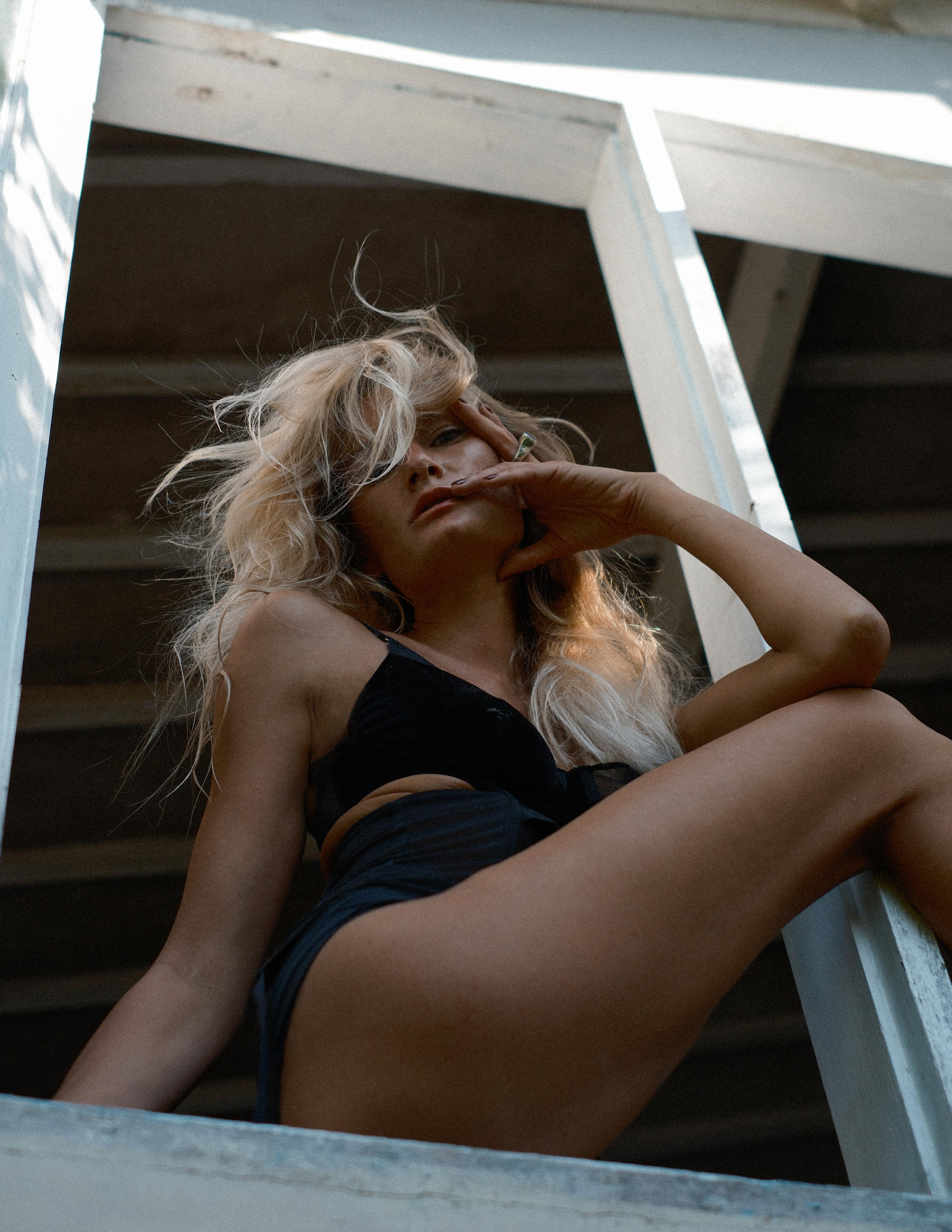 Elly. Фотограф