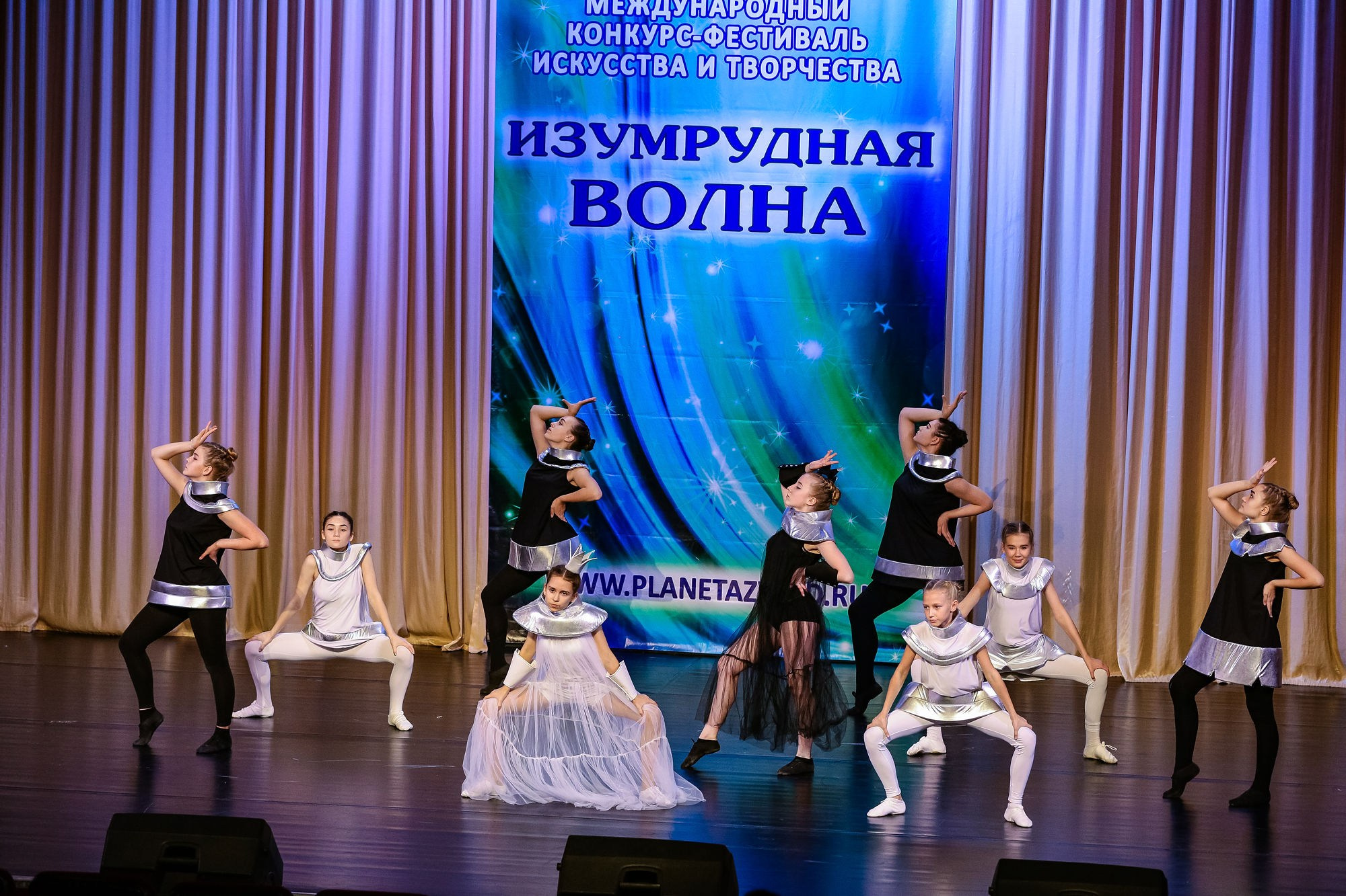 Репортажная фотосъемка детских музыкально-танцевальных фестивалей. Репортажный фотограф | Роза Хутор Красная Поляна Сочи Сириус