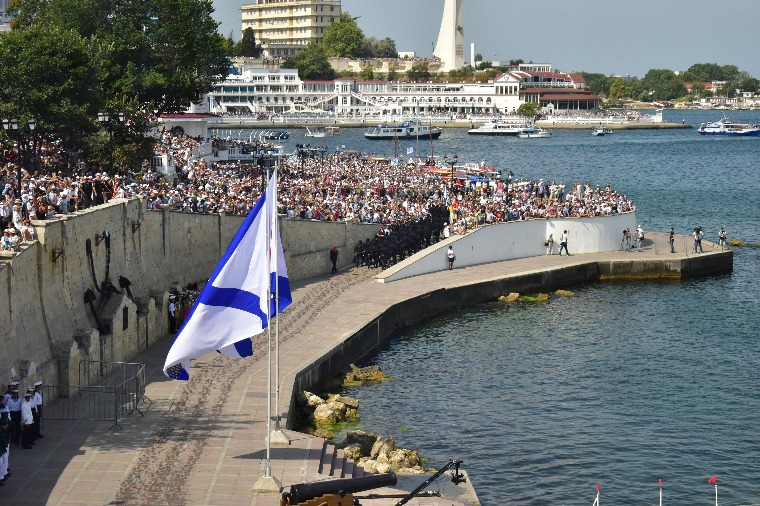 Парад ВМФ. Фотограф-ретушер в Крыму Юля Лобурец