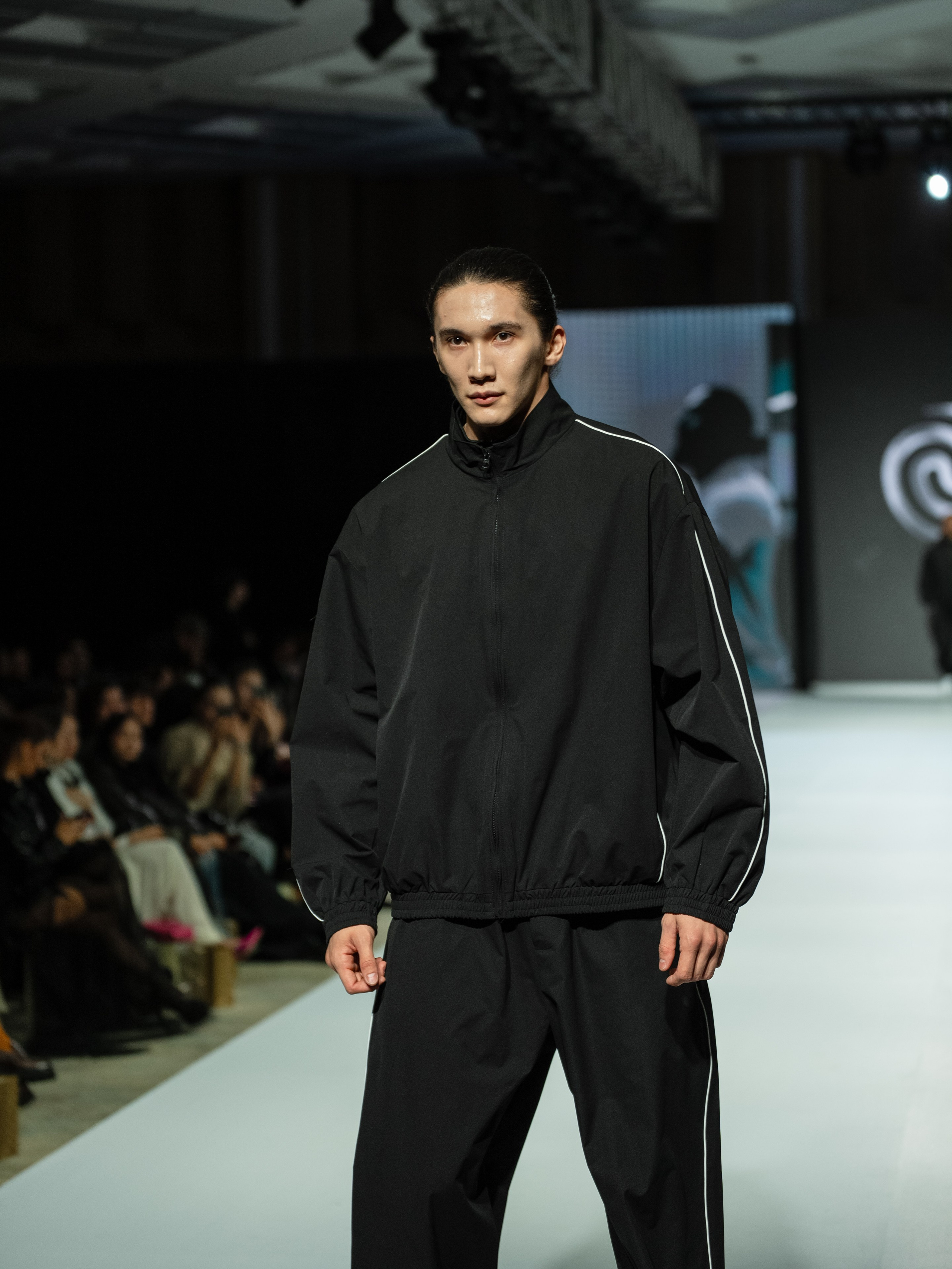 EURASIAN FASHION WEEK Husl Sport. Сайт Алматинского НЮ АРТ, будуар и фэшн фотографа Дениса Карпенко