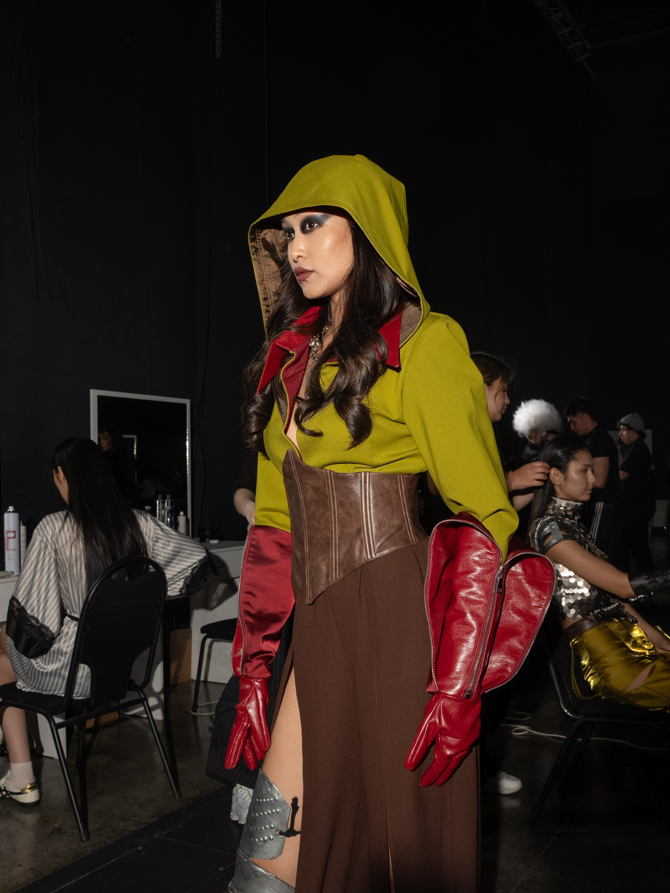 Visa Fashion week Almaty Backstage Day 3. Сайт Алматинского НЮ АРТ, будуар и фэшн фотографа Дениса Карпенко