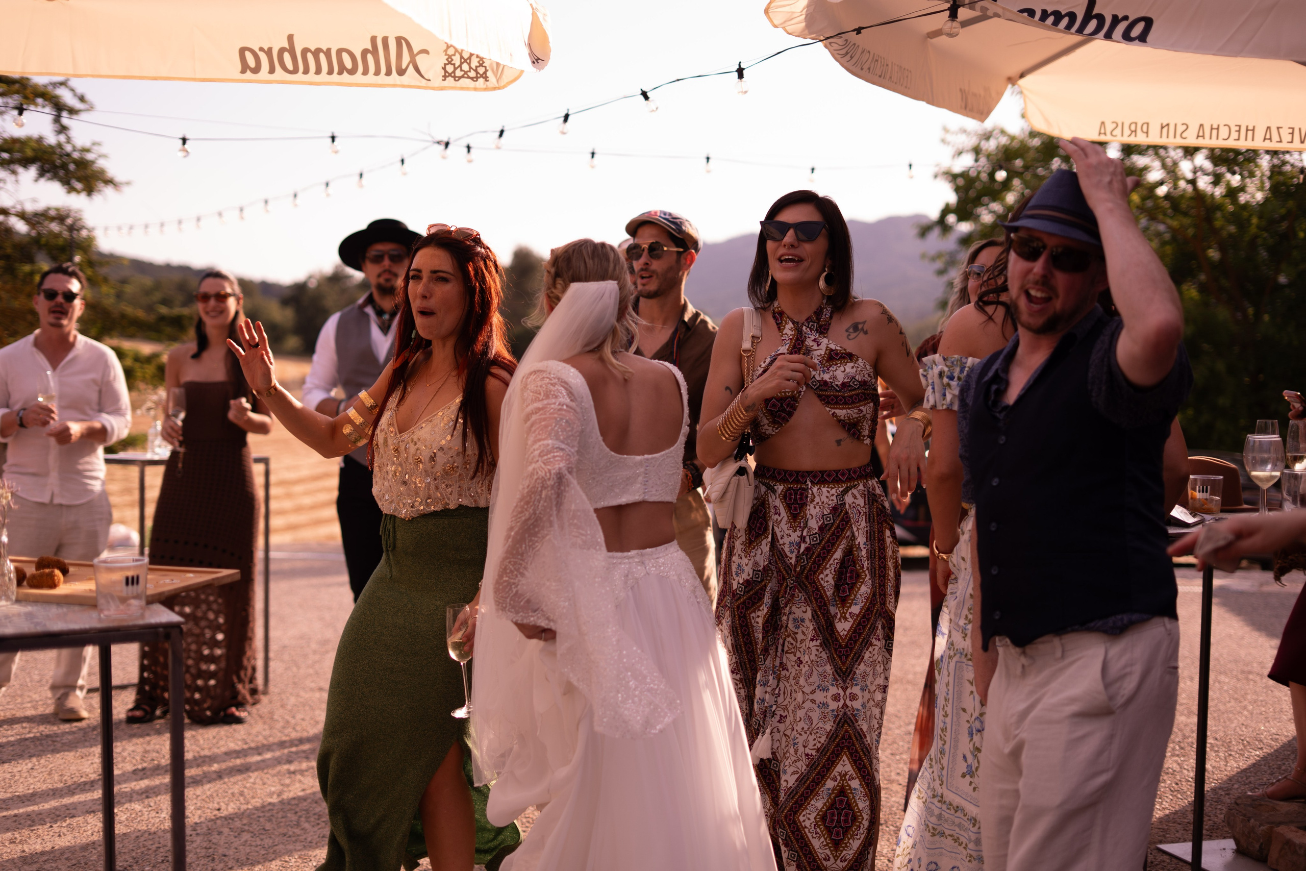 Stasy and Roberto. Wedding Photographer in Barcelona and Medellin