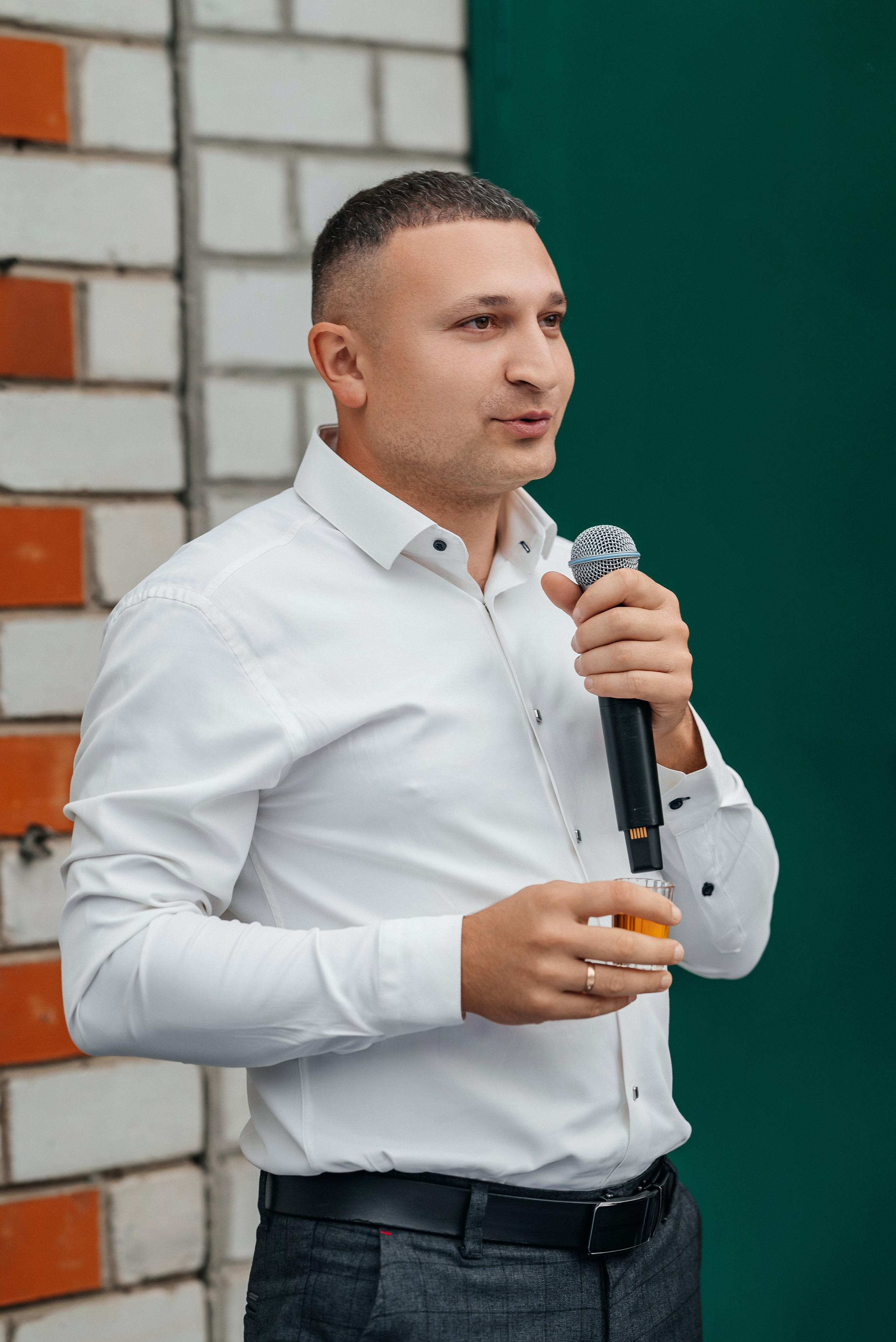 «Свадьба Даши и Артема». Школьный фотограф в Валуйках. Фотосессии для выпускников и изготовление выпускных альбомов в городе Валуйки и в Белгородской области