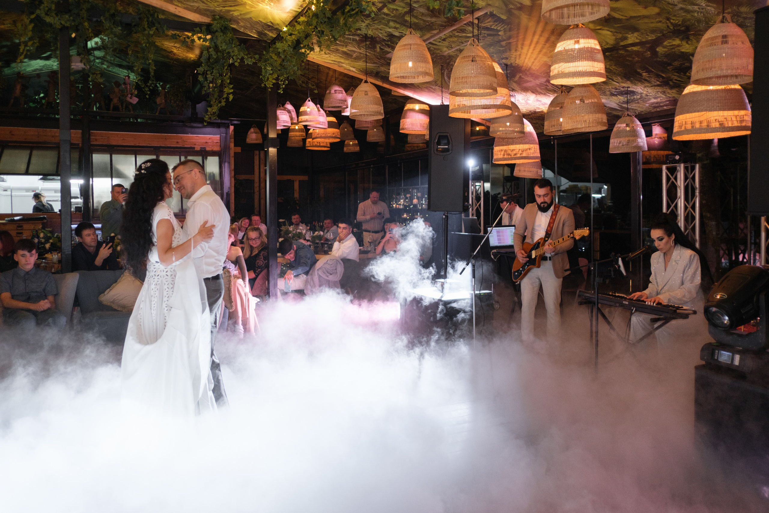 Кот и Дракон. Свадебный Видеограф Фотограф в Сочи