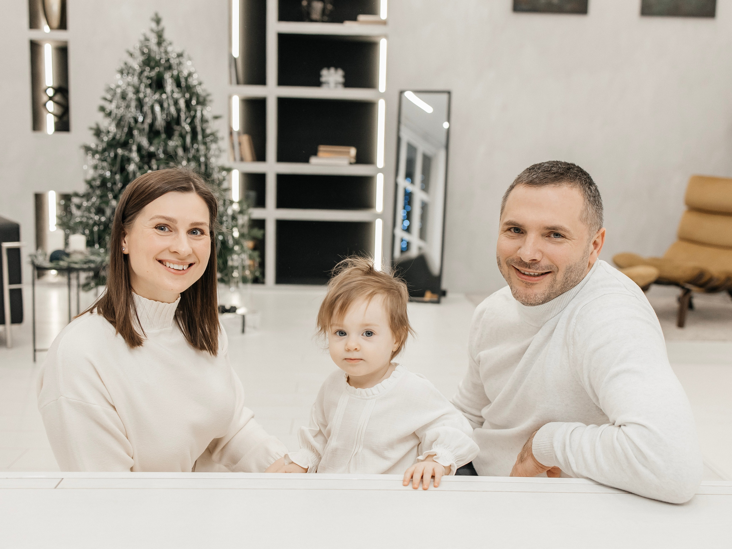 Мария Александр и Кристина. Главная