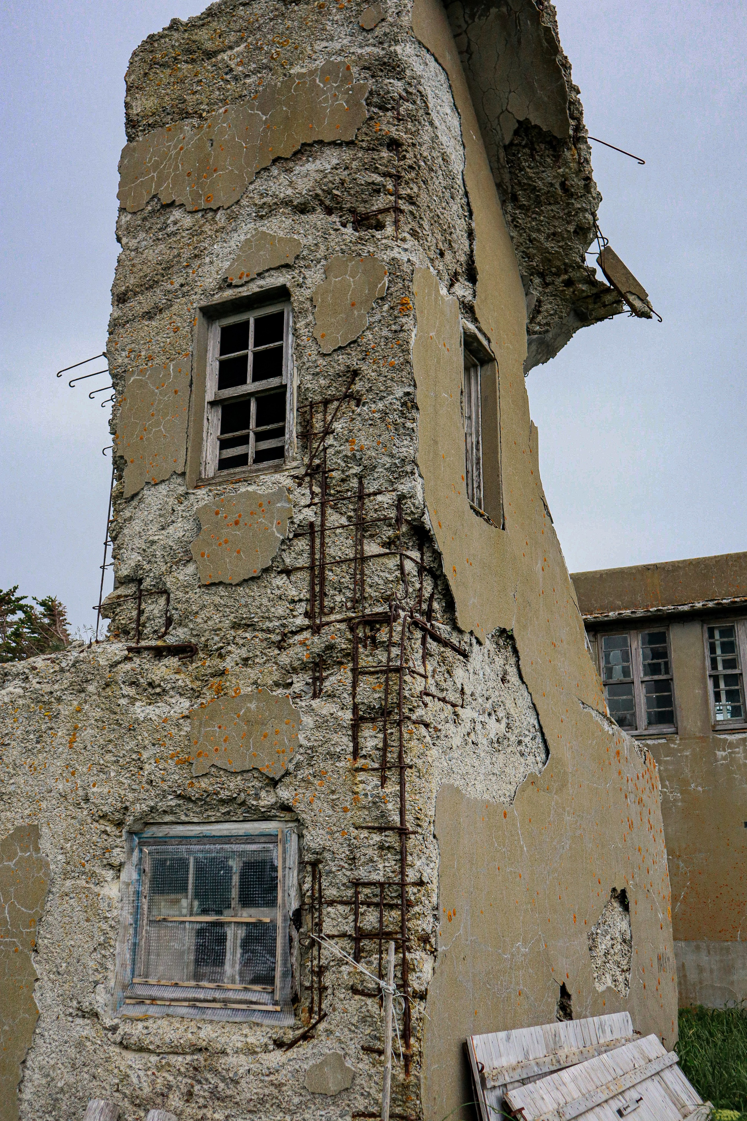 Маяк Тонин на мысе Свободном. Карафуто. Фотограф в Южно-Сахалинске Гусаков Евгений