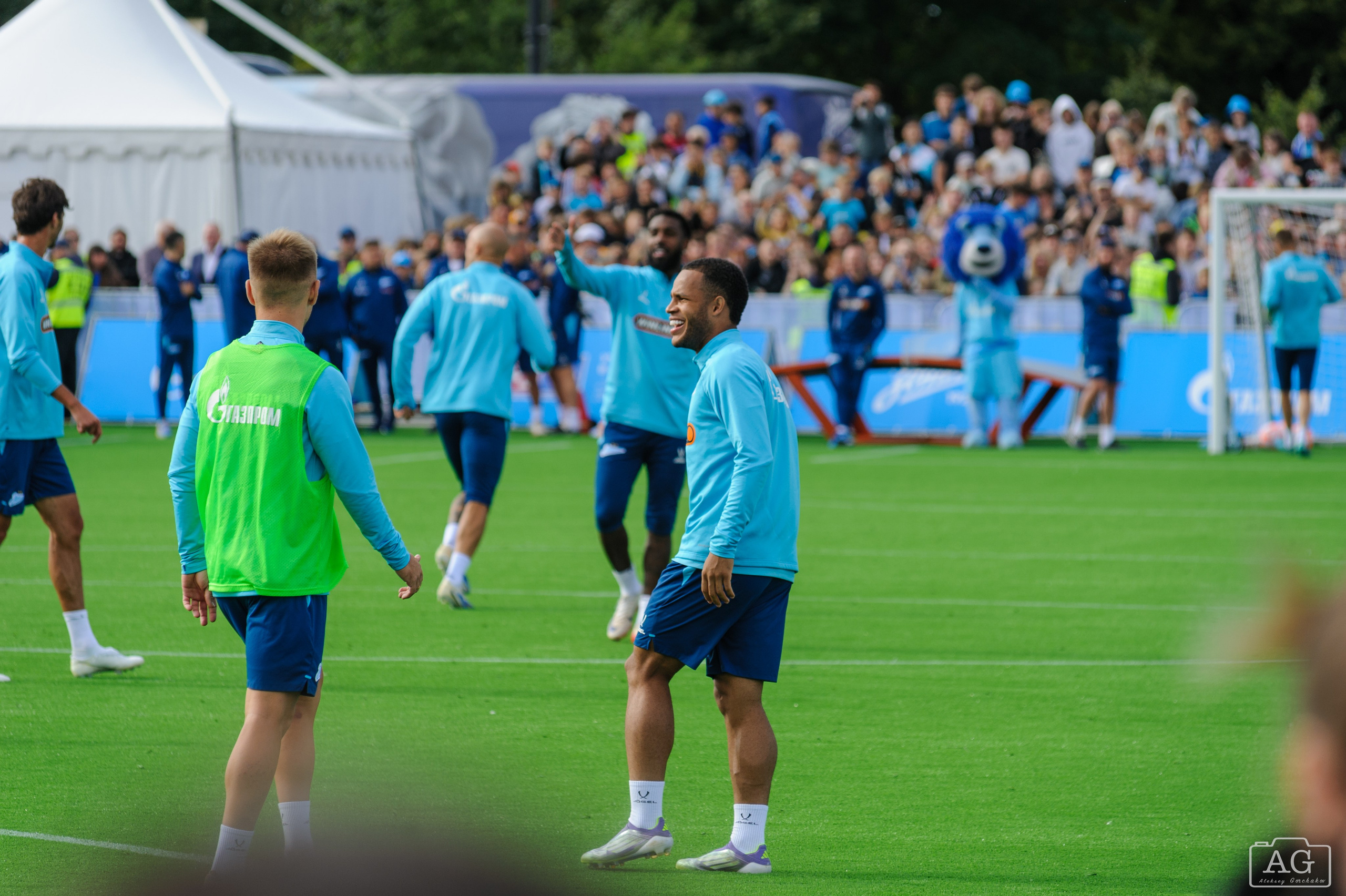 Открытая тренировка ФК «Зенит». Алексей Горчаков. Фотограф на ваш праздник